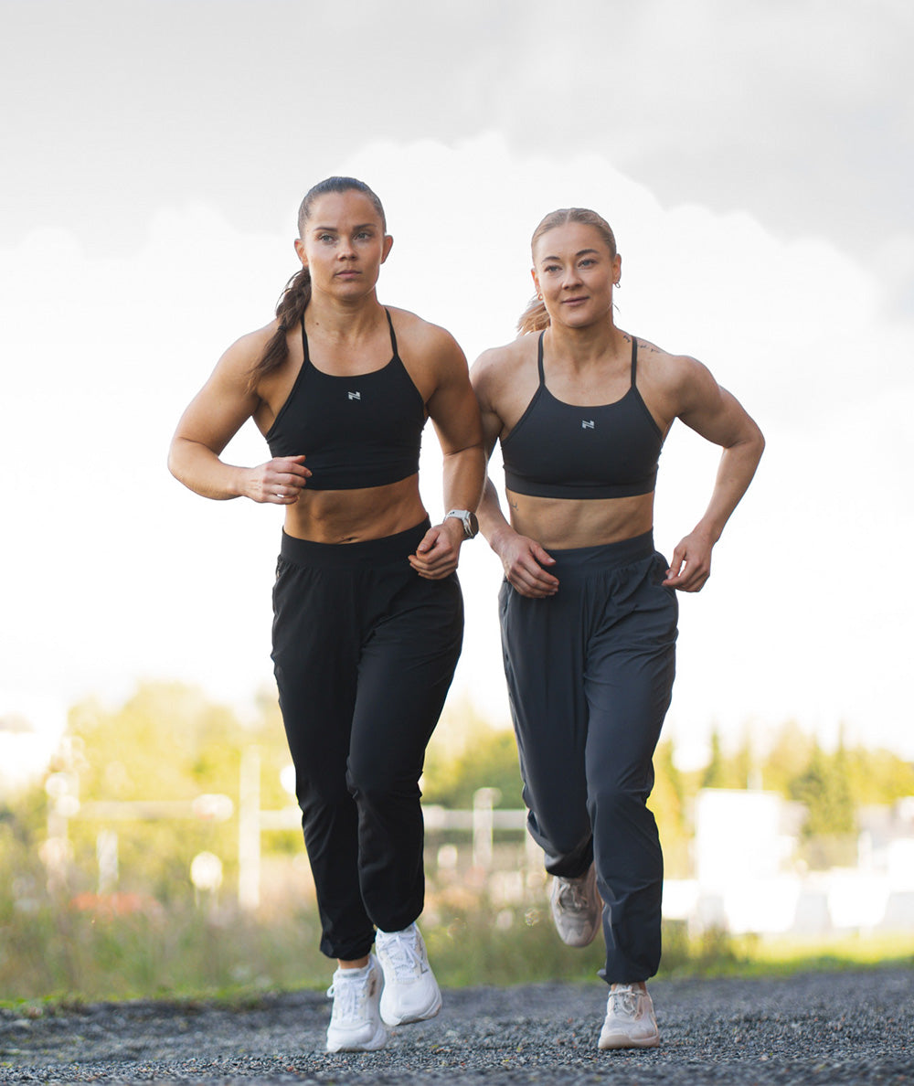 Women's Active Joggers for sports, Model 176 cm / size S#color_black