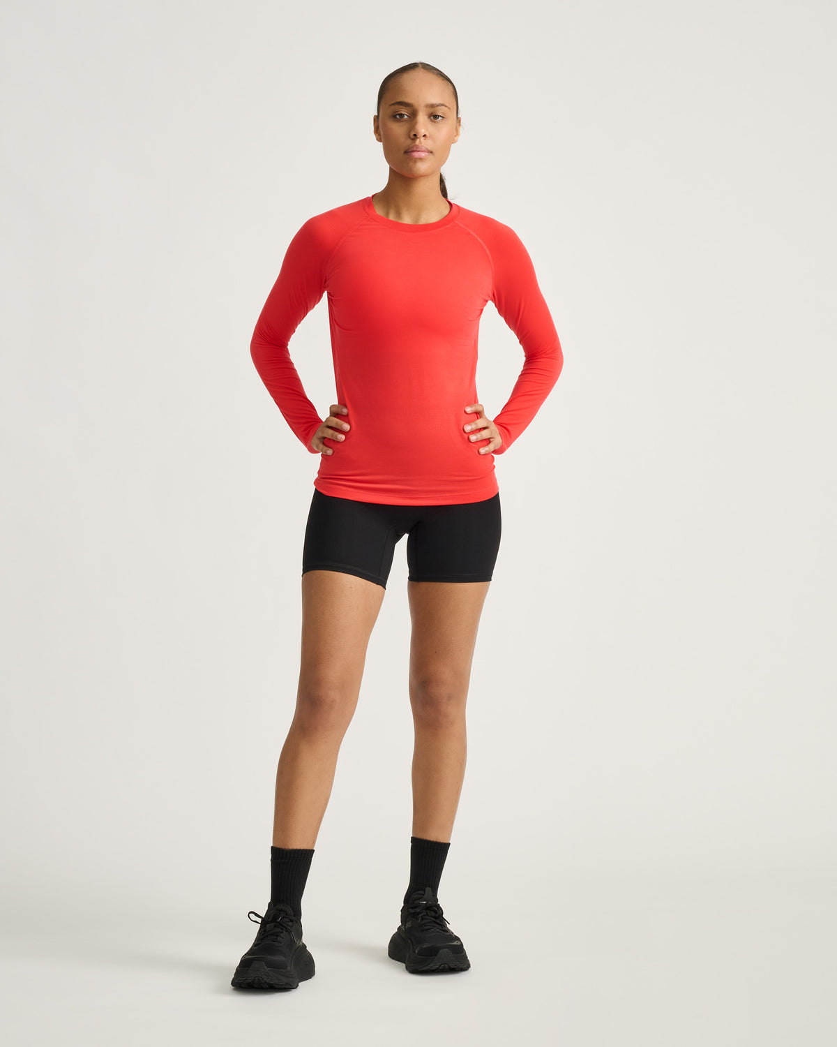 Women's training longsleeve #color_candy-red