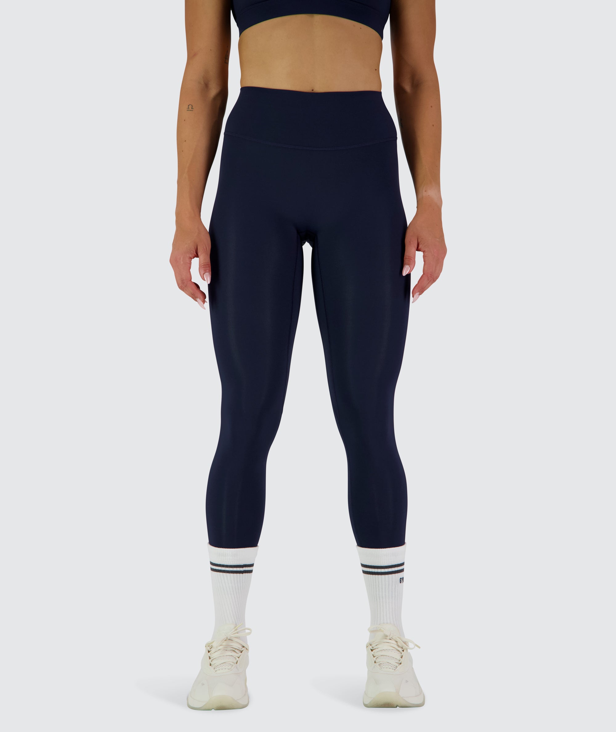 EveryForm Tights, Model 176 cm / size S #color_dark-navy