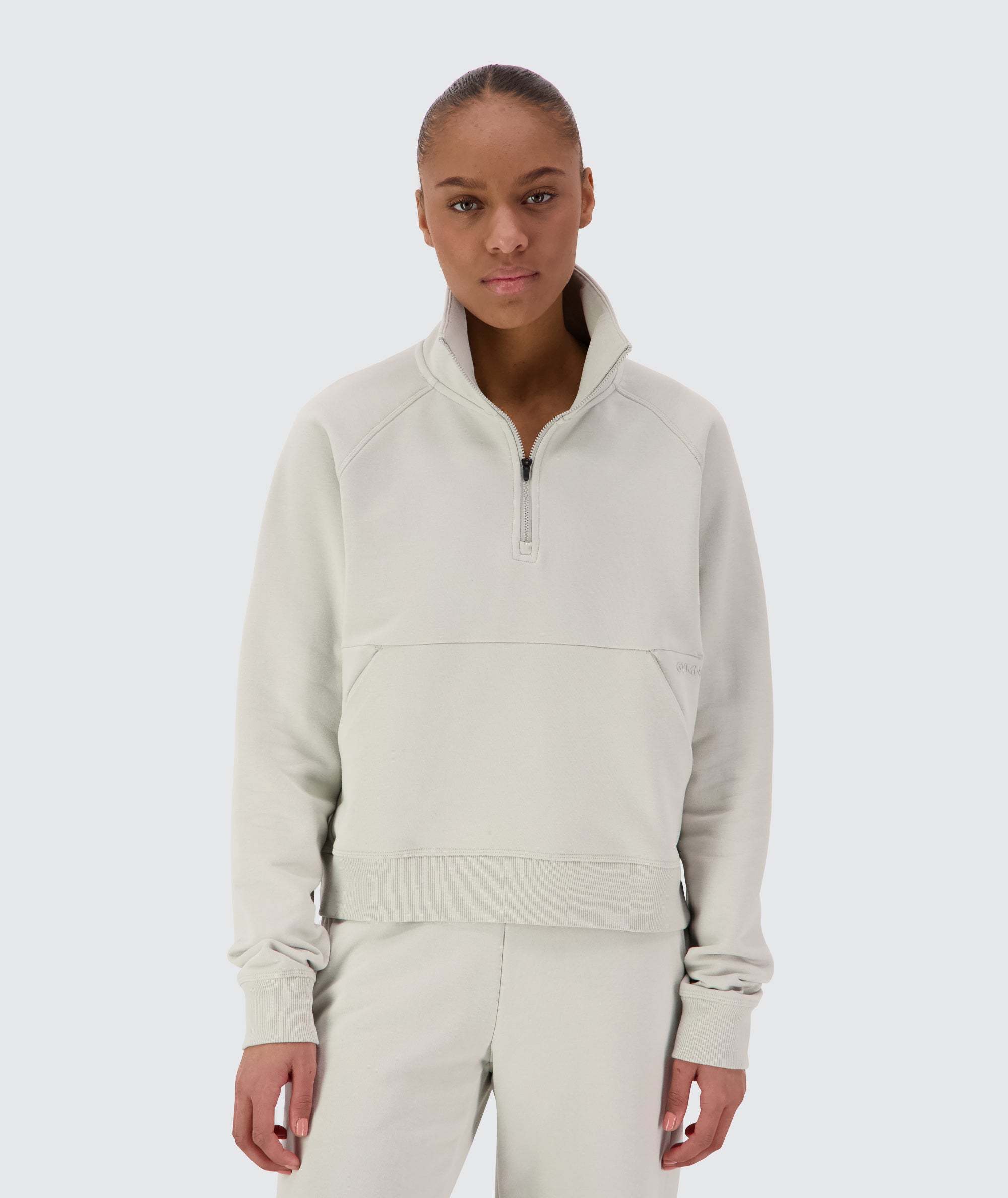 Women Half-Zip Sweater Model 167 cm / size S #color_cool-grey