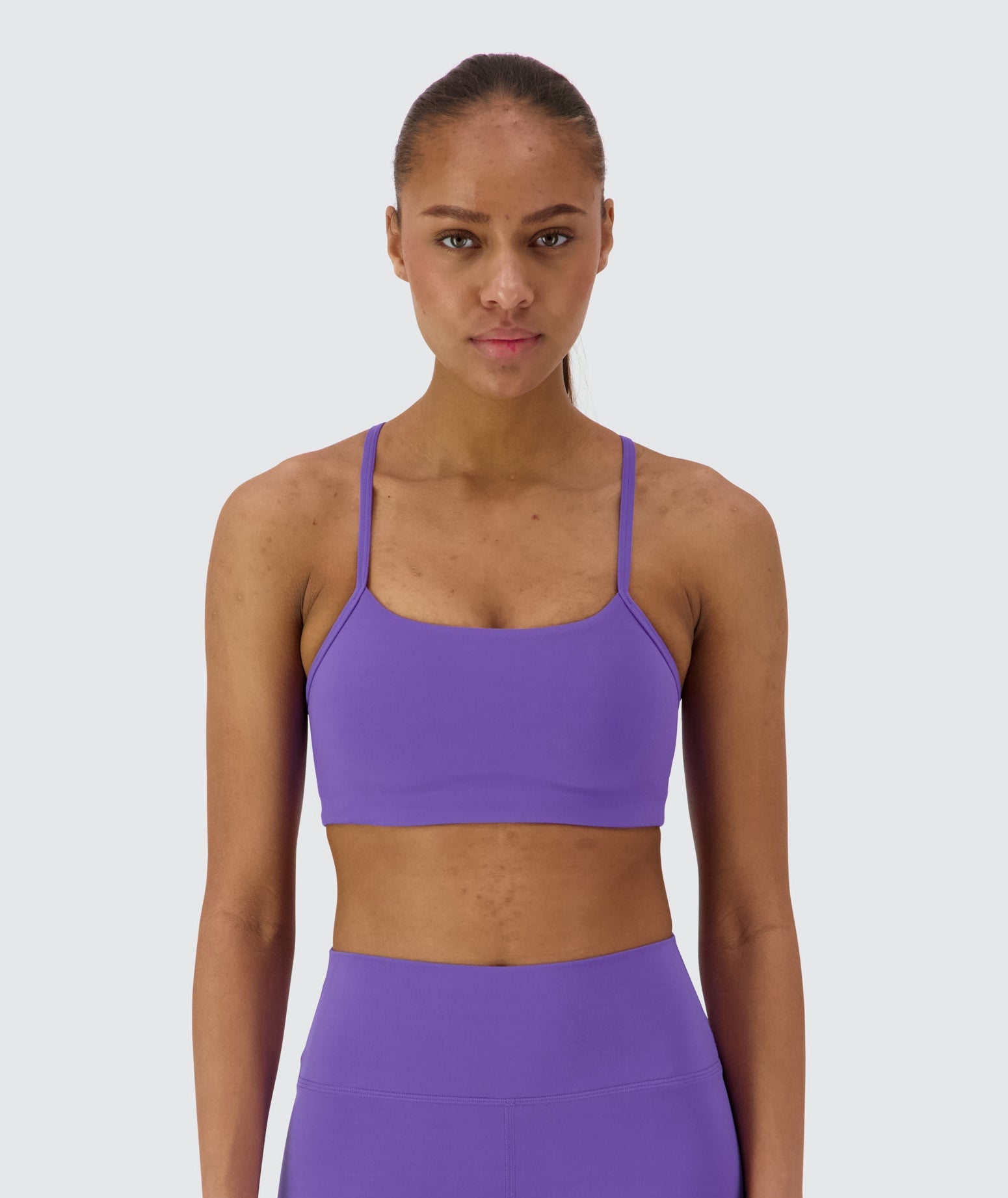 SuperSoft Sports Bra, Model 167 cm / size S #color_violet-vibe