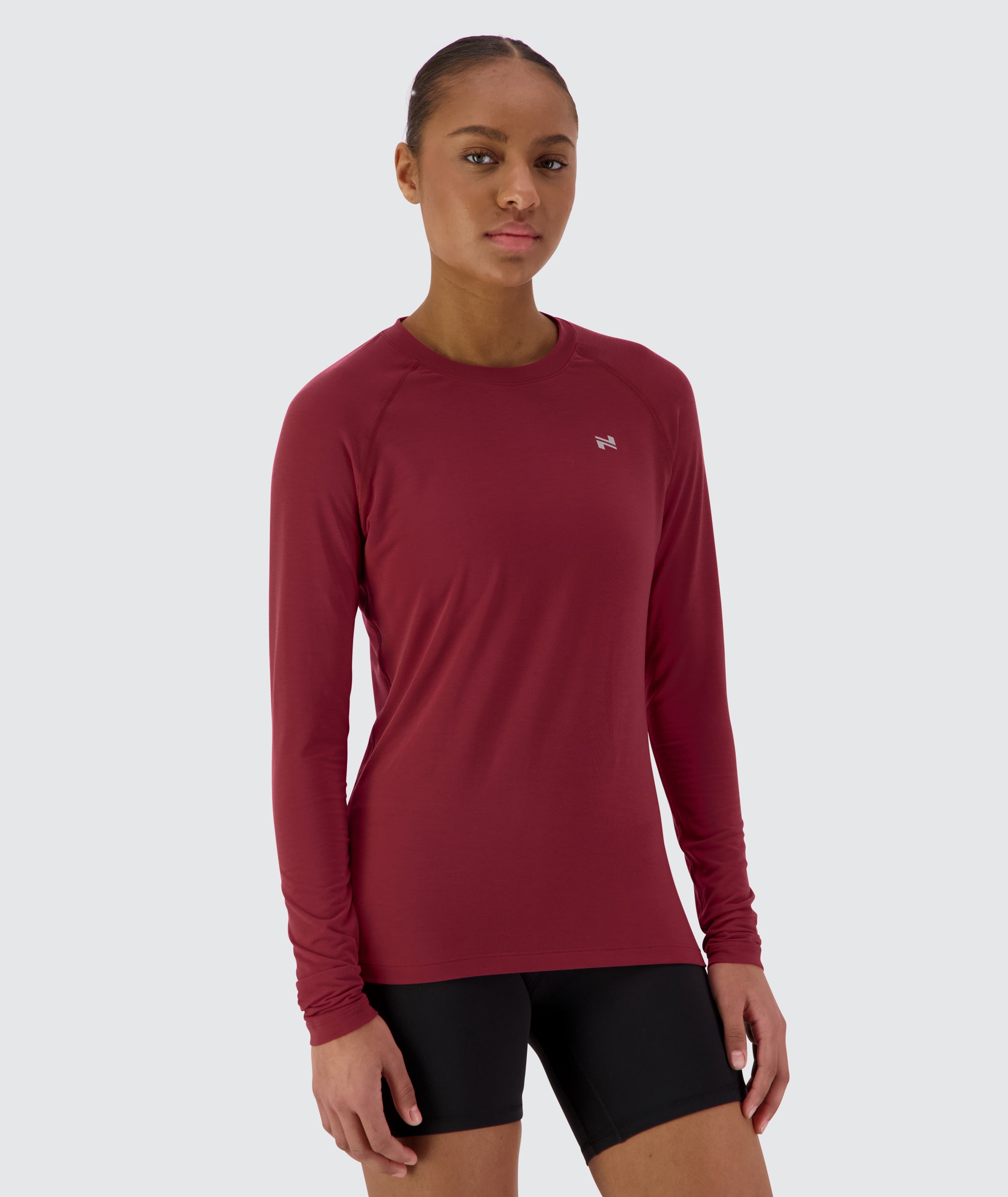 women's training longsleeve #color_garnet-red