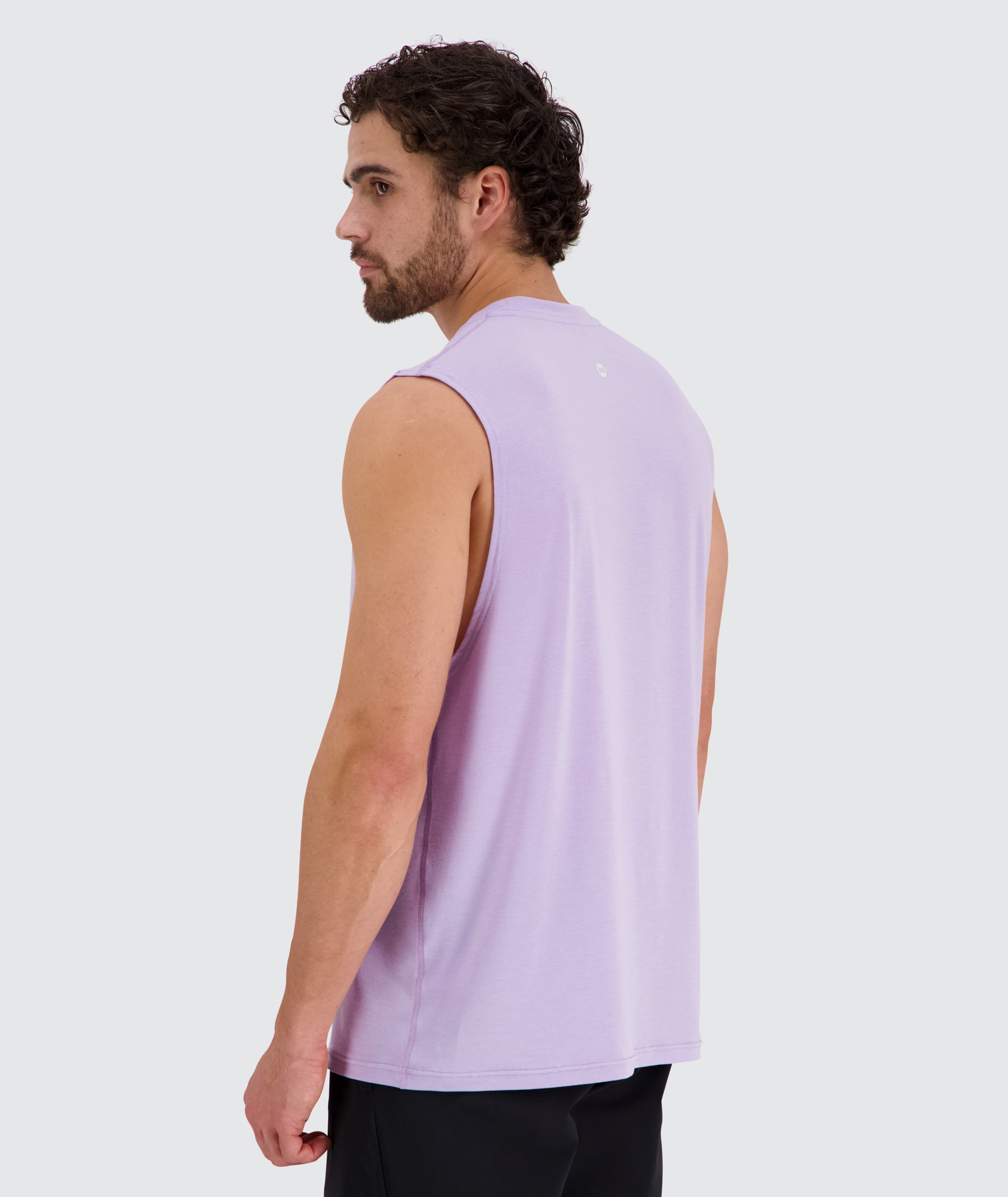 Men's Training Muscle Tank Top, Model 179 cm / size L#color_lavender