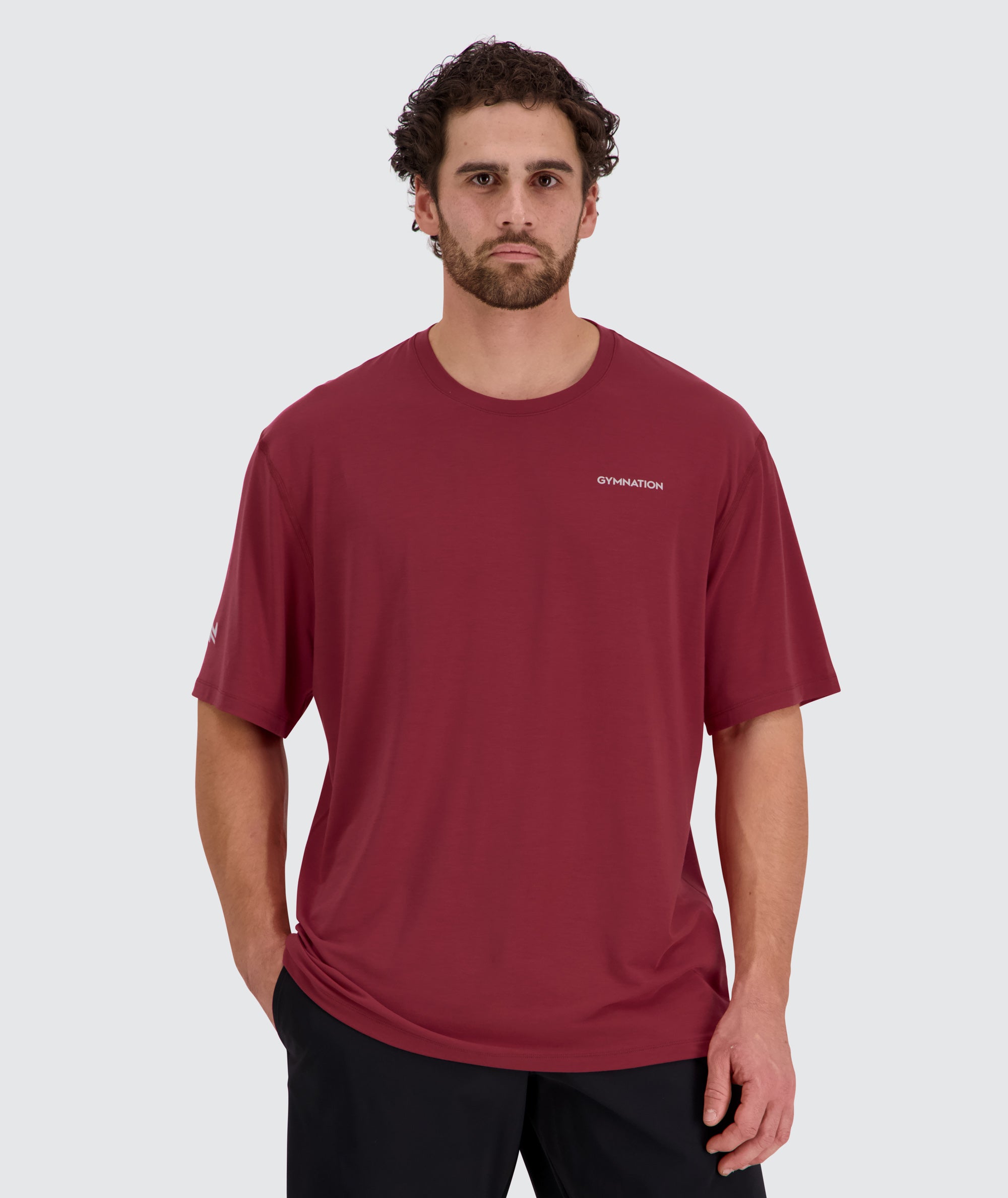 Best men's oversize t-shirt for training #color_garnet-red