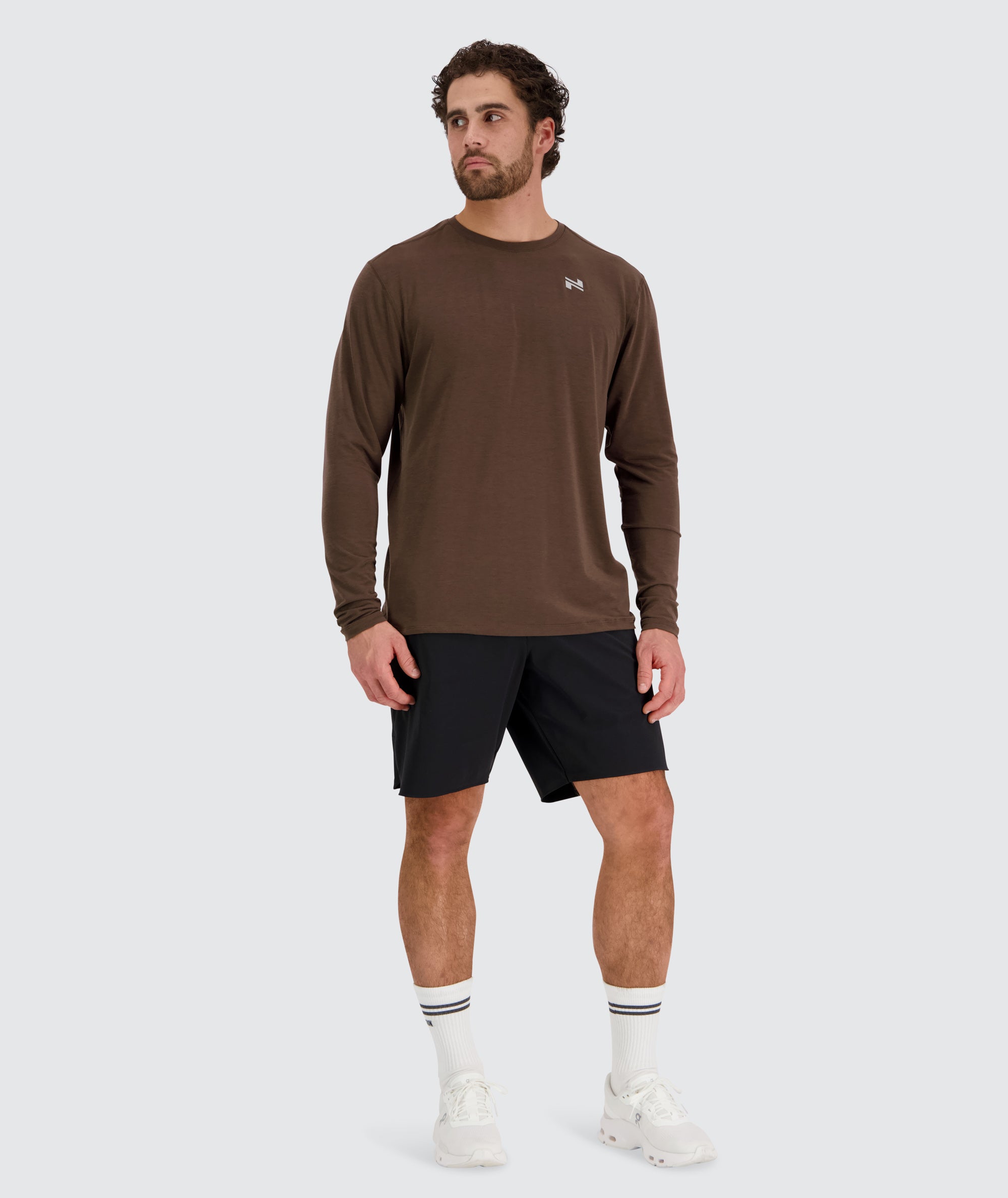 Men's Longsleeve Model 179 cm / size L#color_coffee-bean