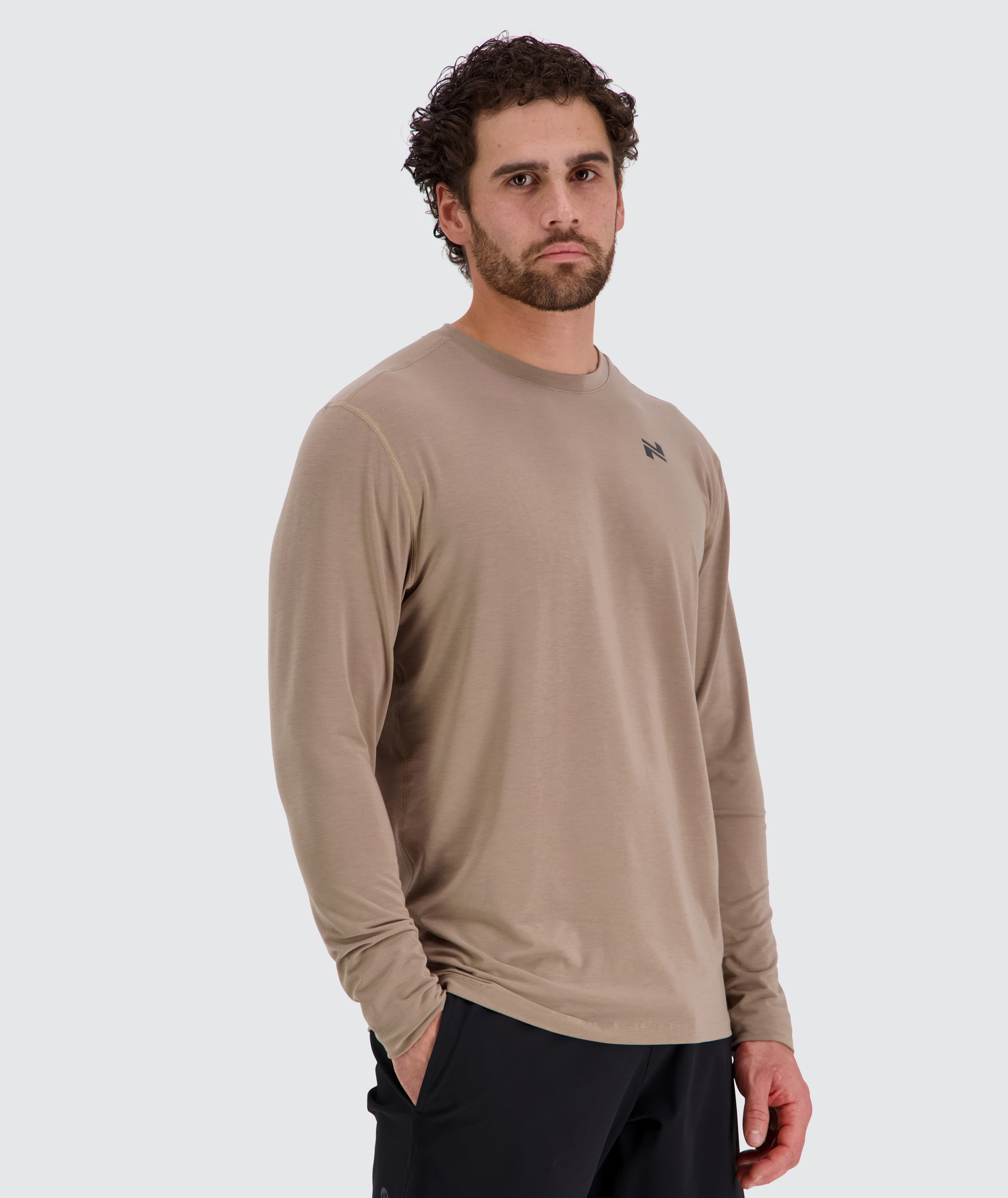 Men's Longsleeve Model 179 cm / size L#color_sand