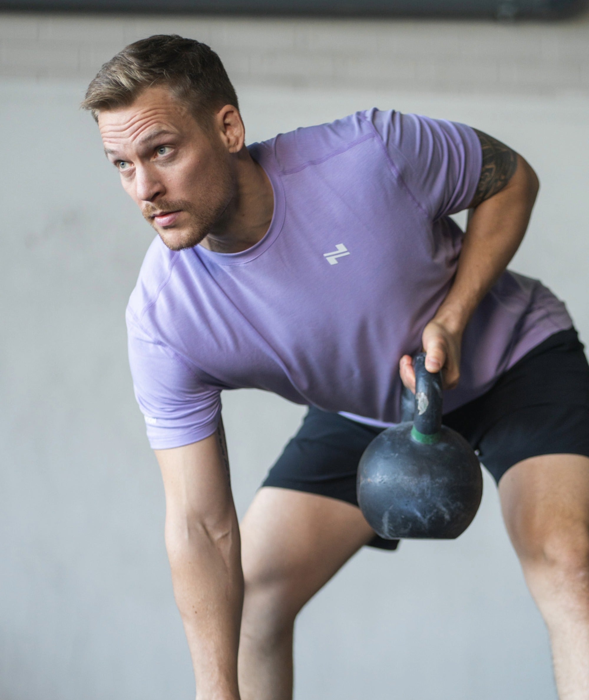 Men's Training T-Shirt #color_lavender