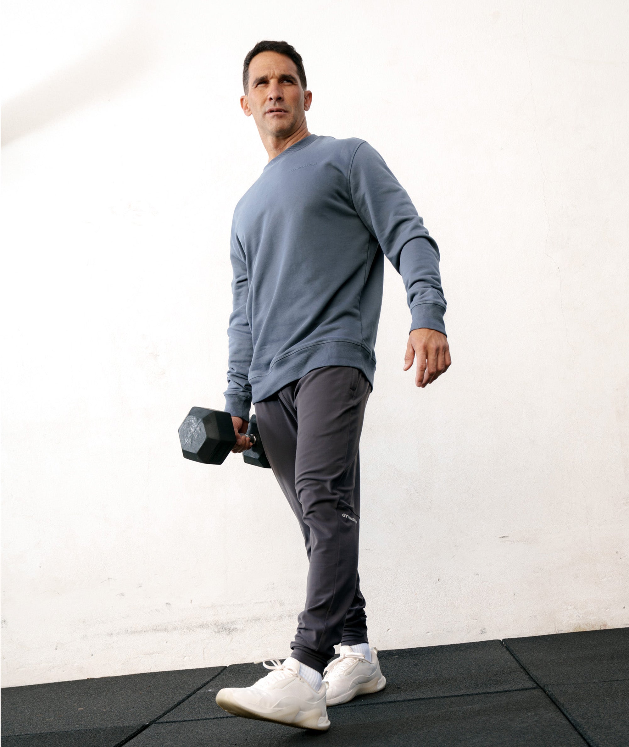 Men's Crewneck Model 184 cm / size M #color_dark-grey