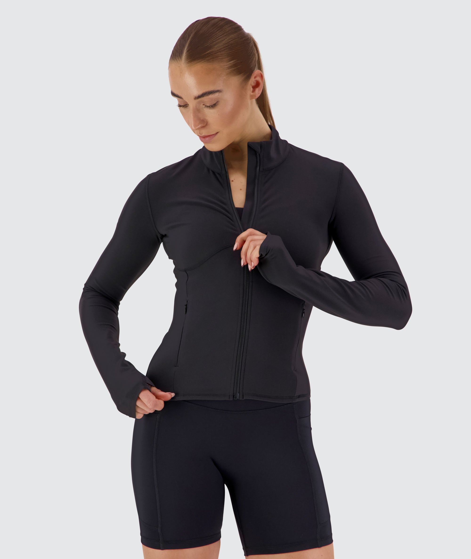 Women's SuperSoft Jacket, Model 176 cm / size S#color_black