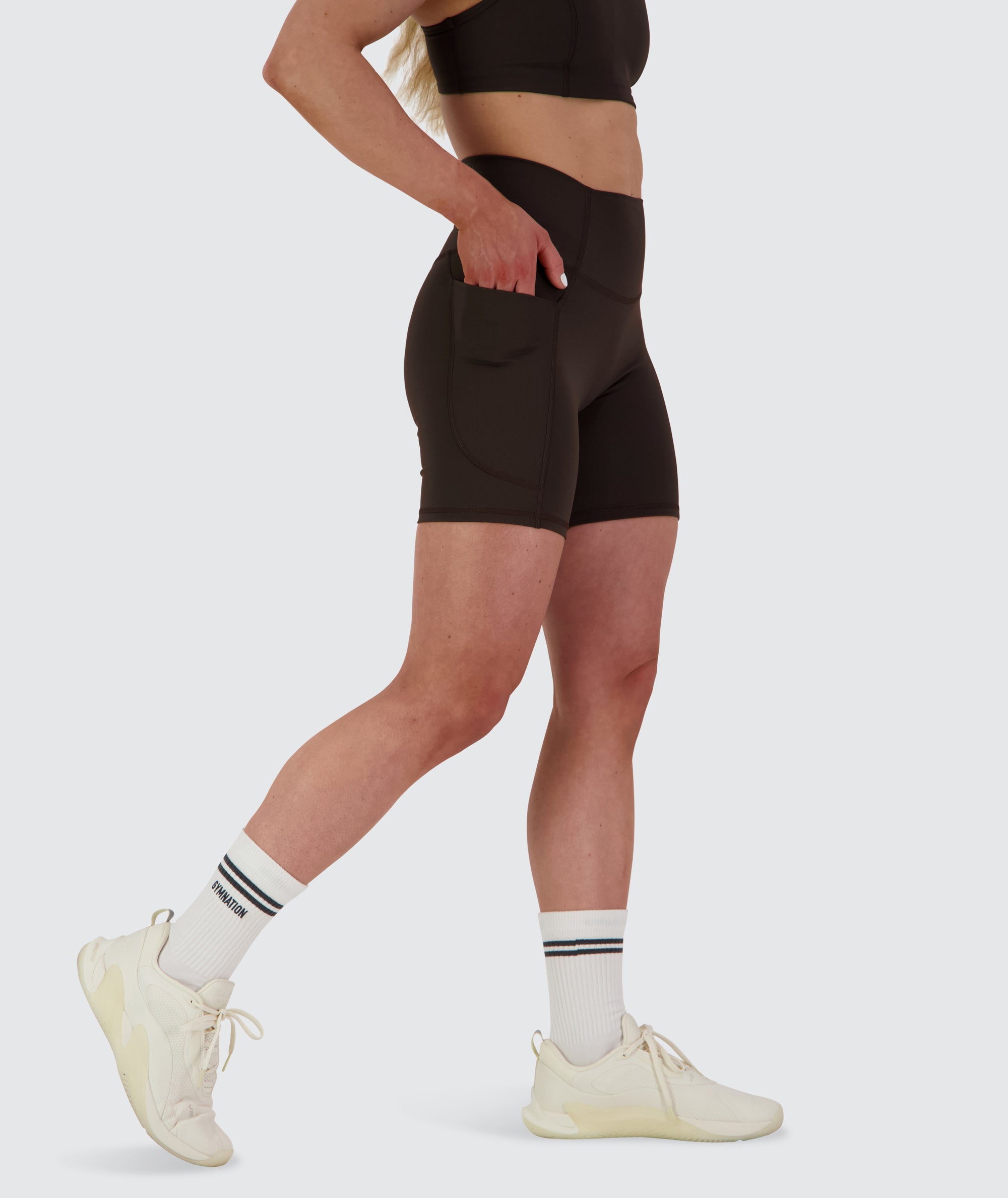 Women's Everyday Pocket Shorts #color_moody-espresso