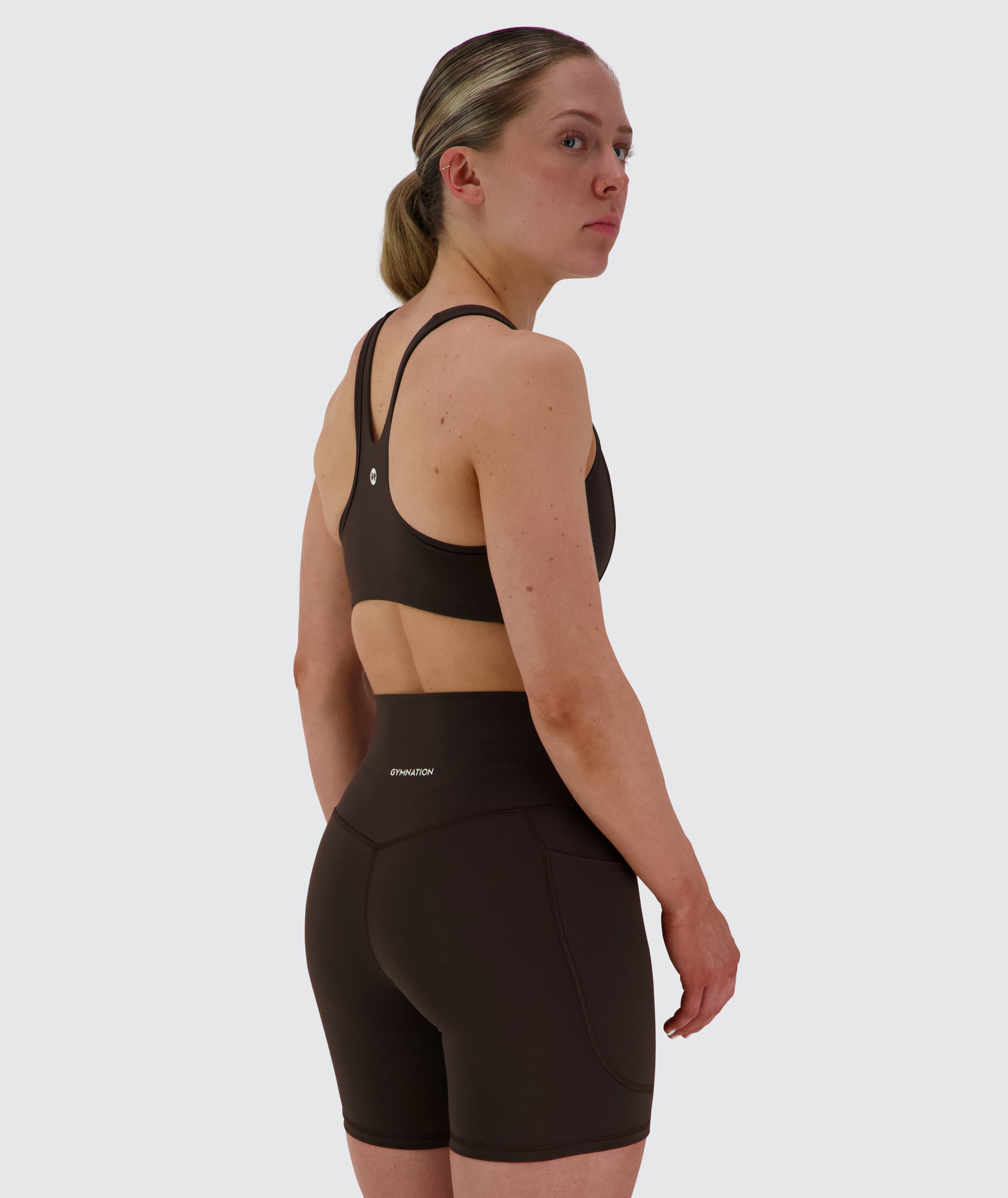 Women's Everyday Pocket Shorts #color_moody-espresso