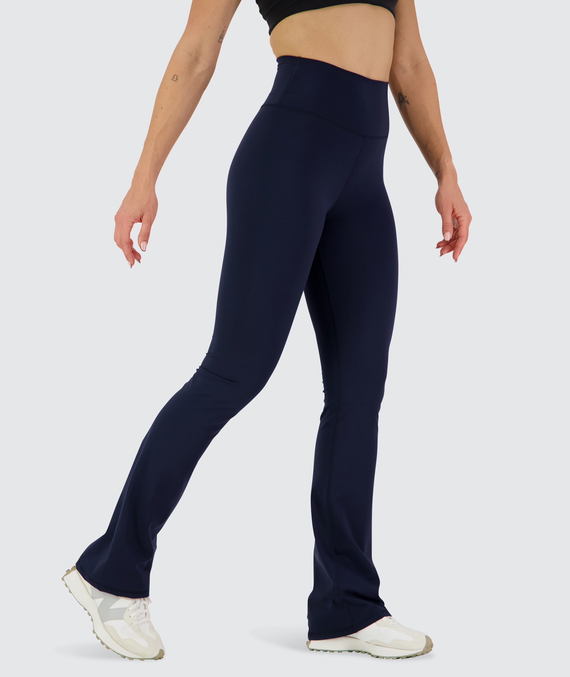 Women's Flared Everyday Tights Dark Navy, Model 176 cm / size S#color_dark-navy