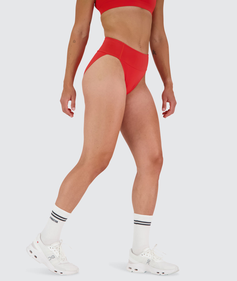 Swim and running brief for women, Model 176 cm / size S#color_candy-red