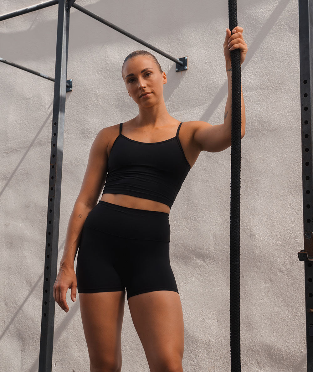 Supersoft bra top, Model 176 cm / size S#color_black