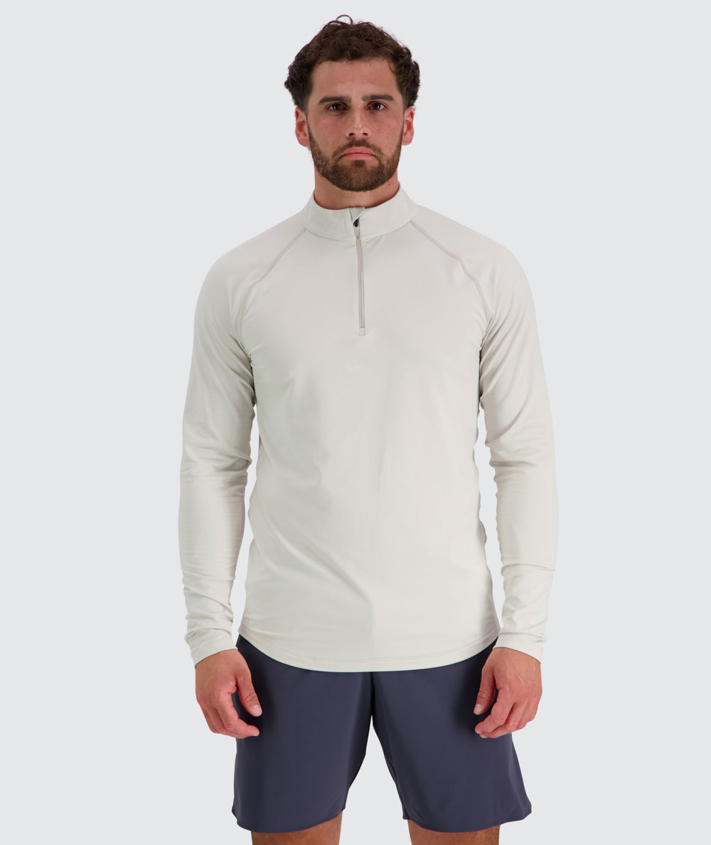 Men's light and sporty half-zip, Model 179 cm / size M#color_fog