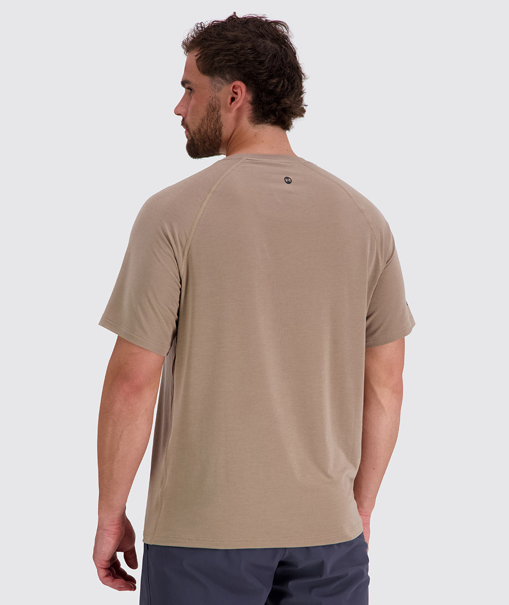 Super comfortable shirt for training, Model 179cm / size L#color_sand