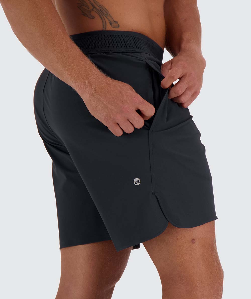 performance shorts#color_dark-grey