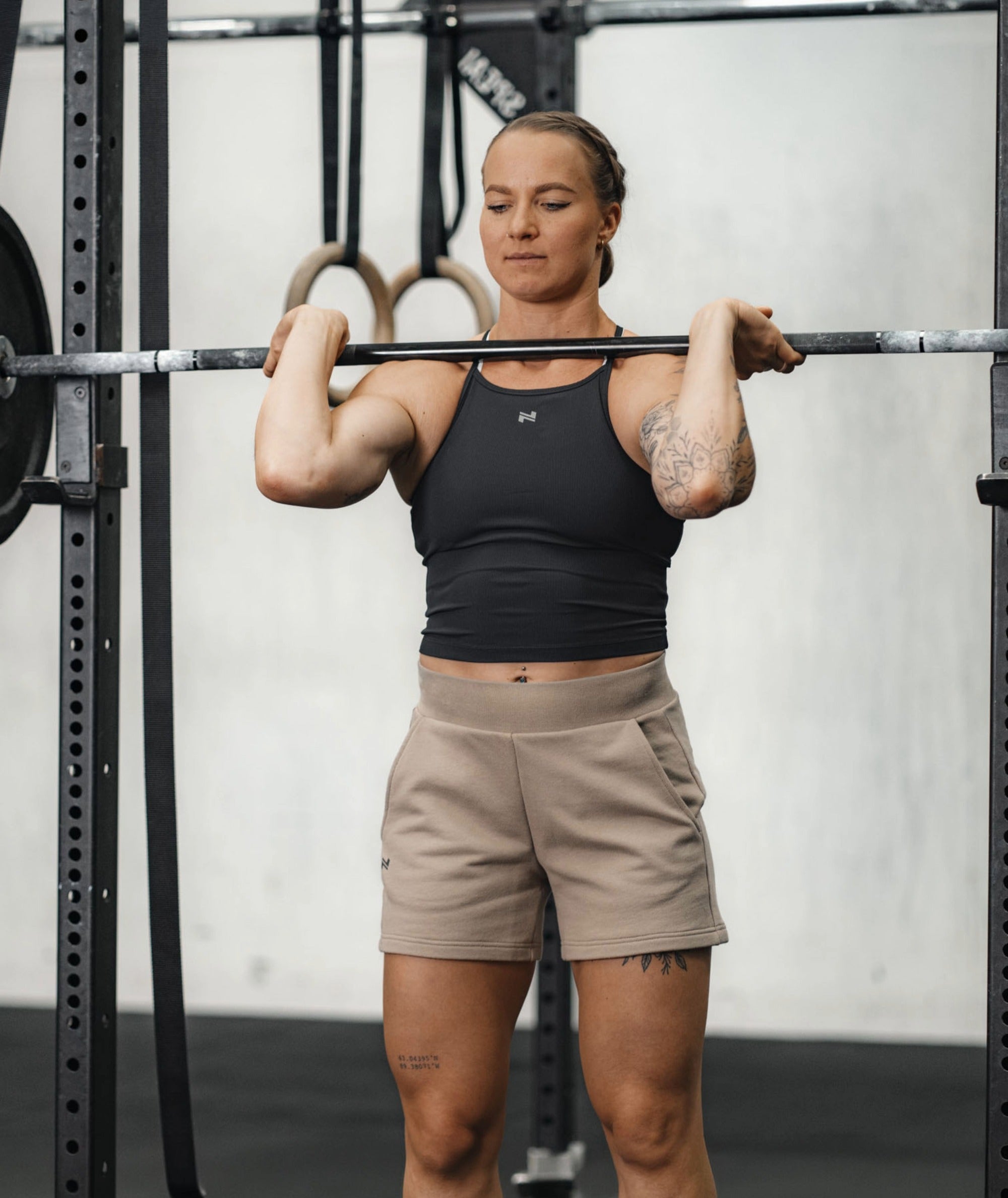 ribbed training top #color_black