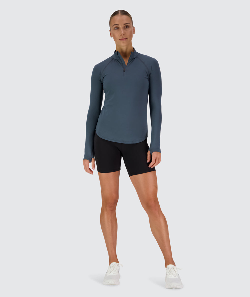 Women's super comfy half-zip, Model 176 cm / size S#color_dusty-navy
