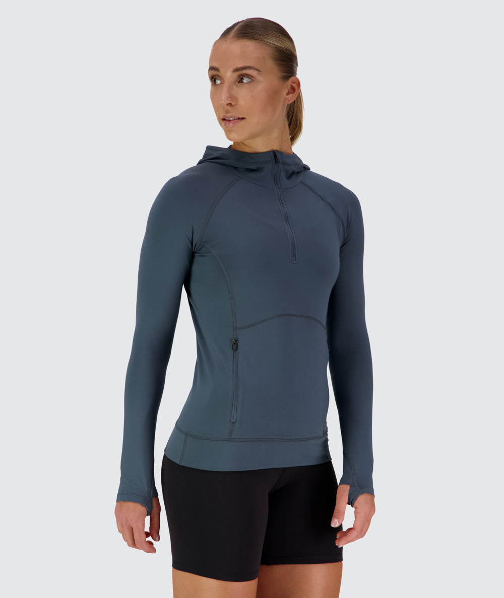 Women's hoodie for training, Model 176 cm / size S#color_dusty-navy