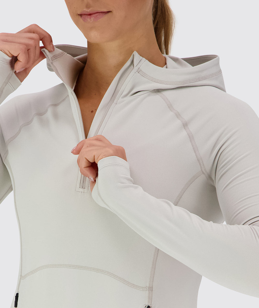 Women's super comfy hoodie for training, Model 176 cm / size S#color_fog