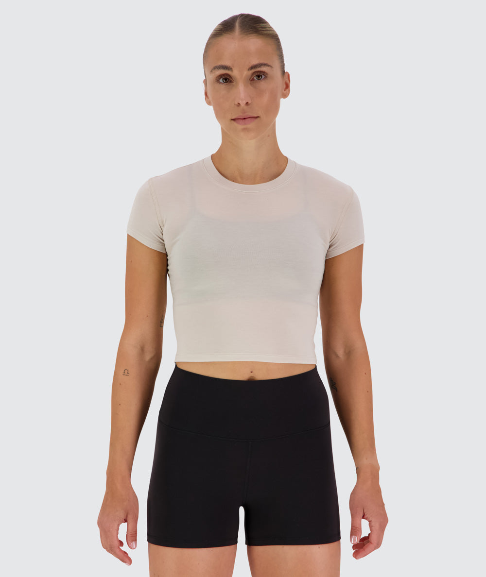 Women's Cropped Short sleeve, Model 176 cm / size S#color_oat