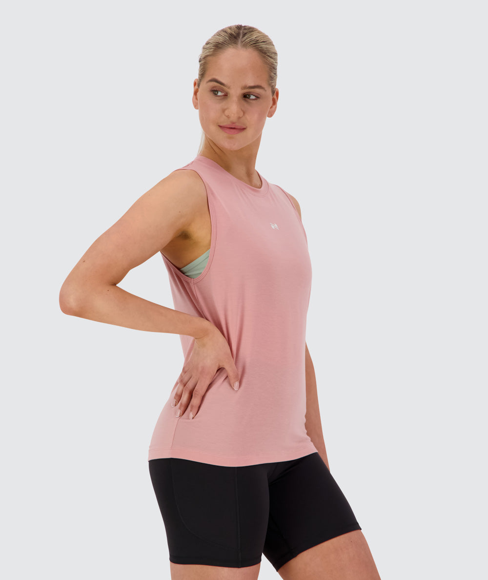 Women's muscle tank top, Model 173 cm / size S#color_mauve-pink