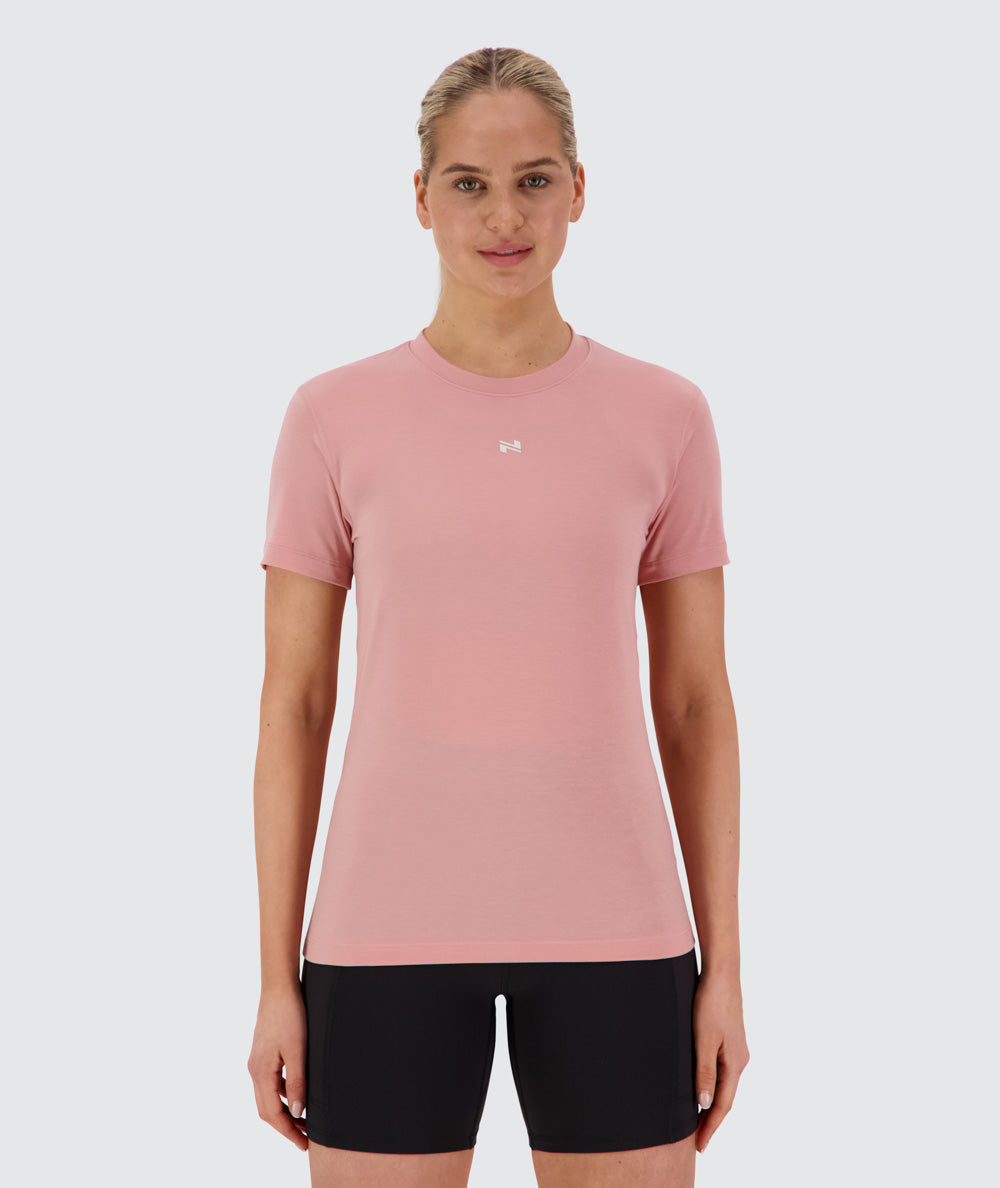 Women's training tee, Model 173 cm / size S#color_mauve-pink