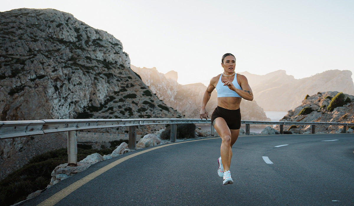 Crossfit Jänkä x GYMNATION valmentajien logollinen vaatetilaus