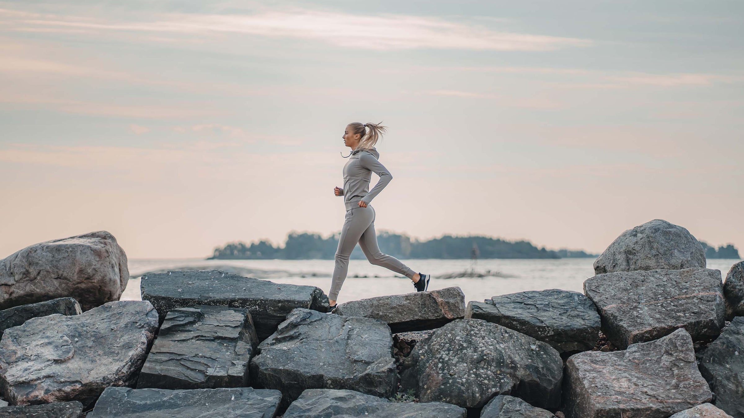 Joo Arena x GYMNATION henkilökunnan vaatetilaus ilman logoa