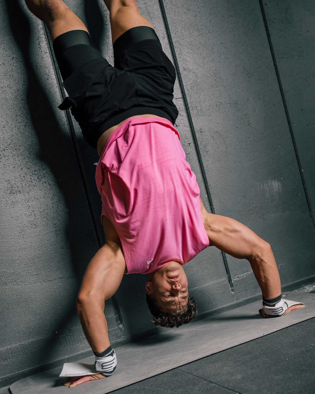 Men's Training Muscle Tank Top
#color_candy-pink