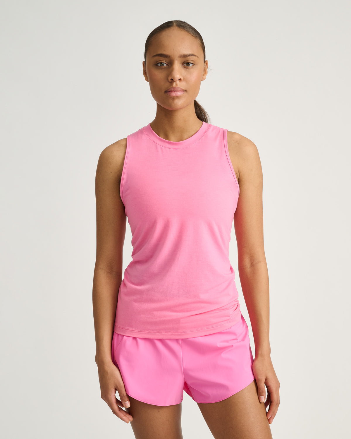 Women's muscle tank top Model 167 cm / size XS #color_candy-pink