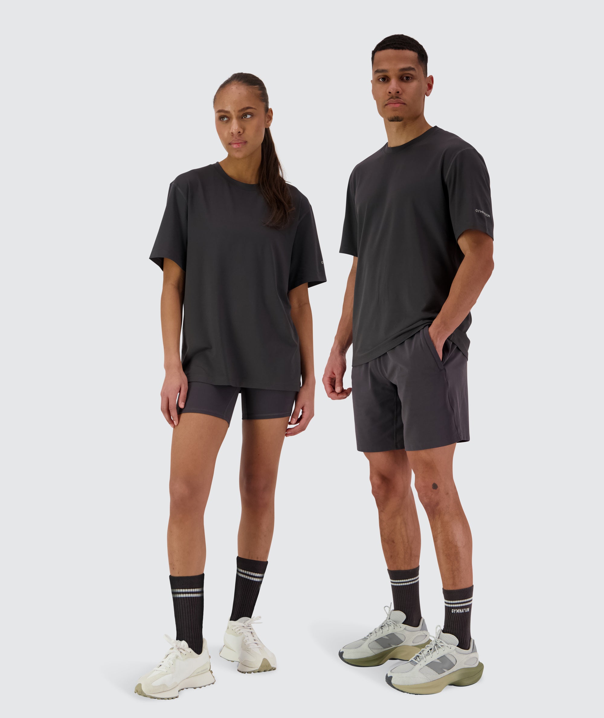 Gymnation ComfyKnit training T-Shirt - Unisex, Model Male 184cm size M / Female 167 size XS #color_gravel-grey