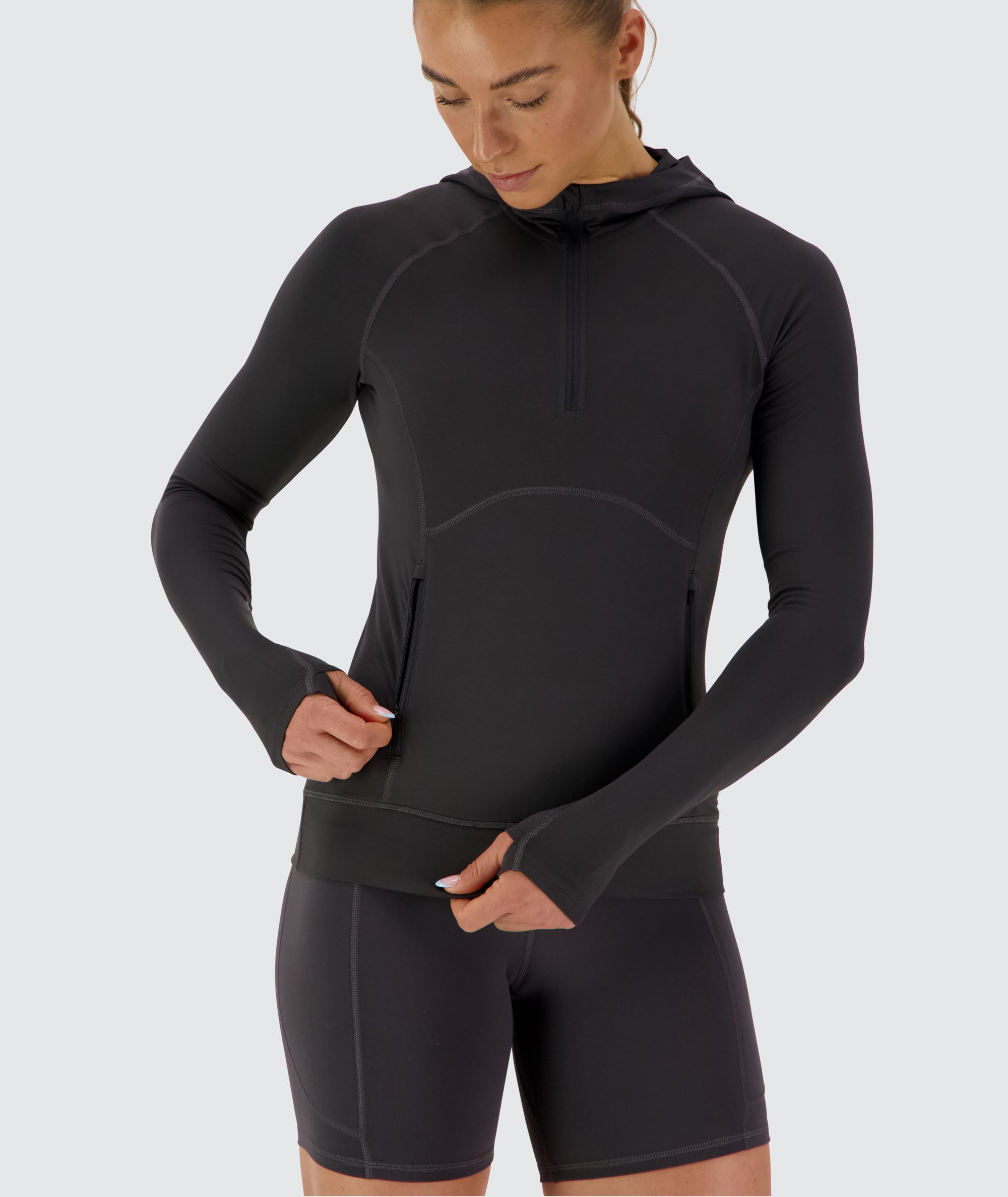 Women's comfy hoodie for training #color_gravel-grey