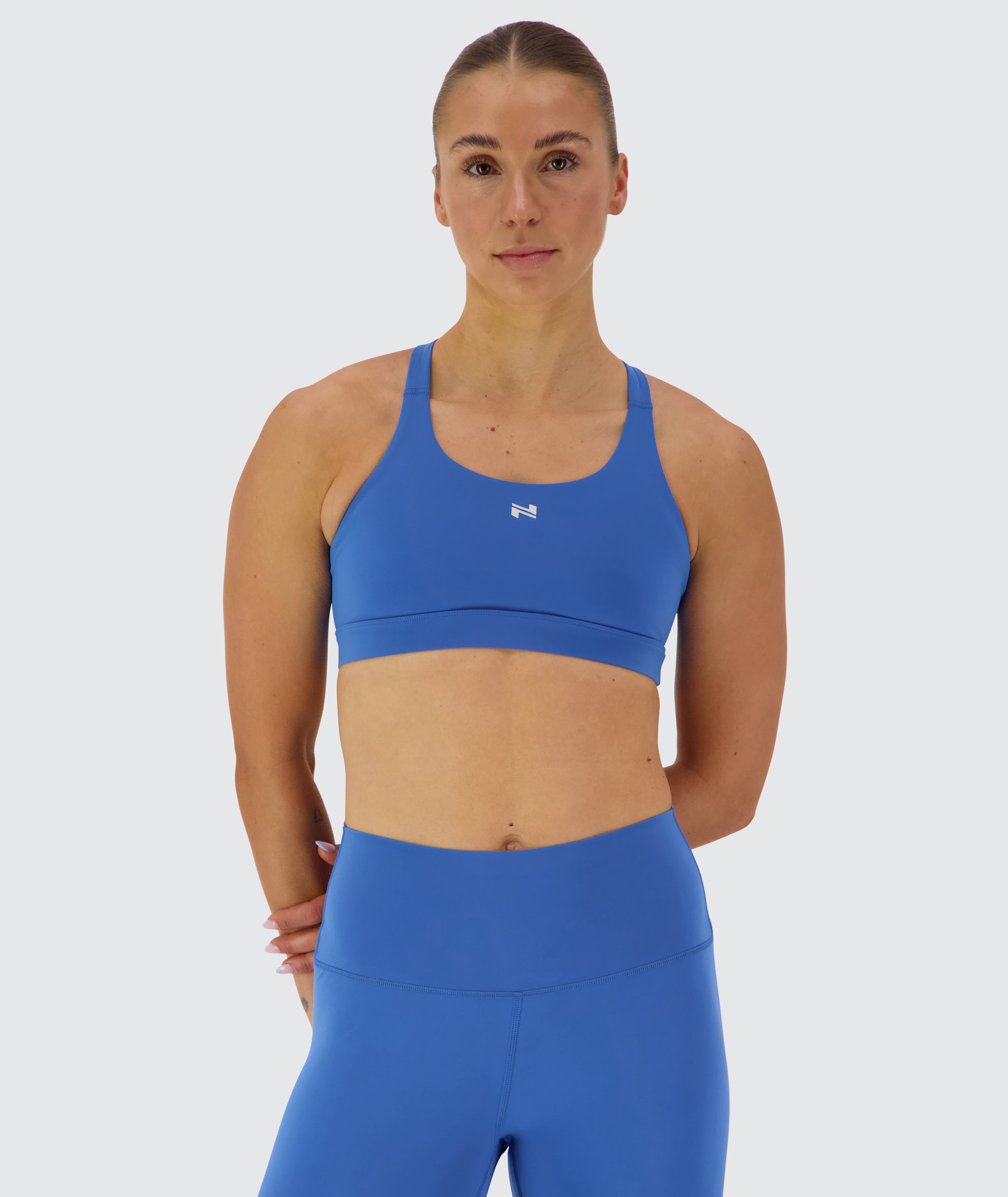 Performance sports bra, Model 176 cm / size S #color_blue-blaze