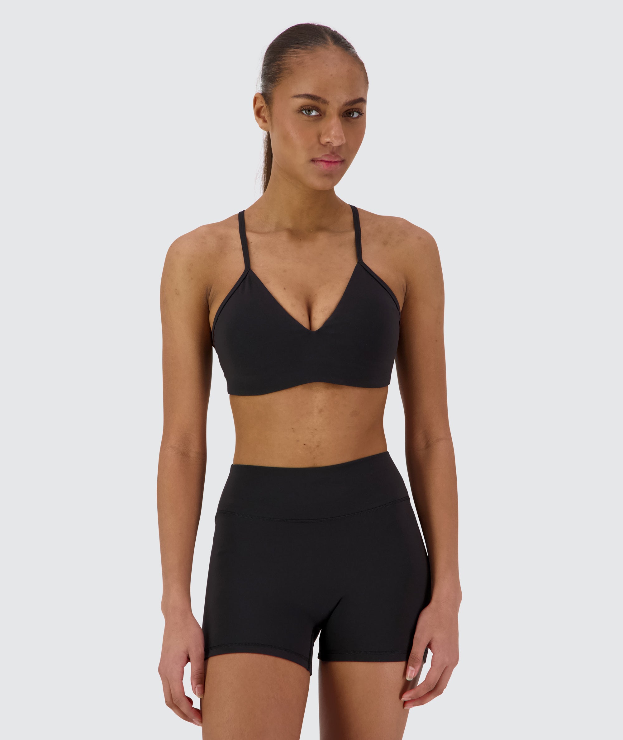 SuperSoft Anais Sports Bra Model 167cm / Size S #color_black