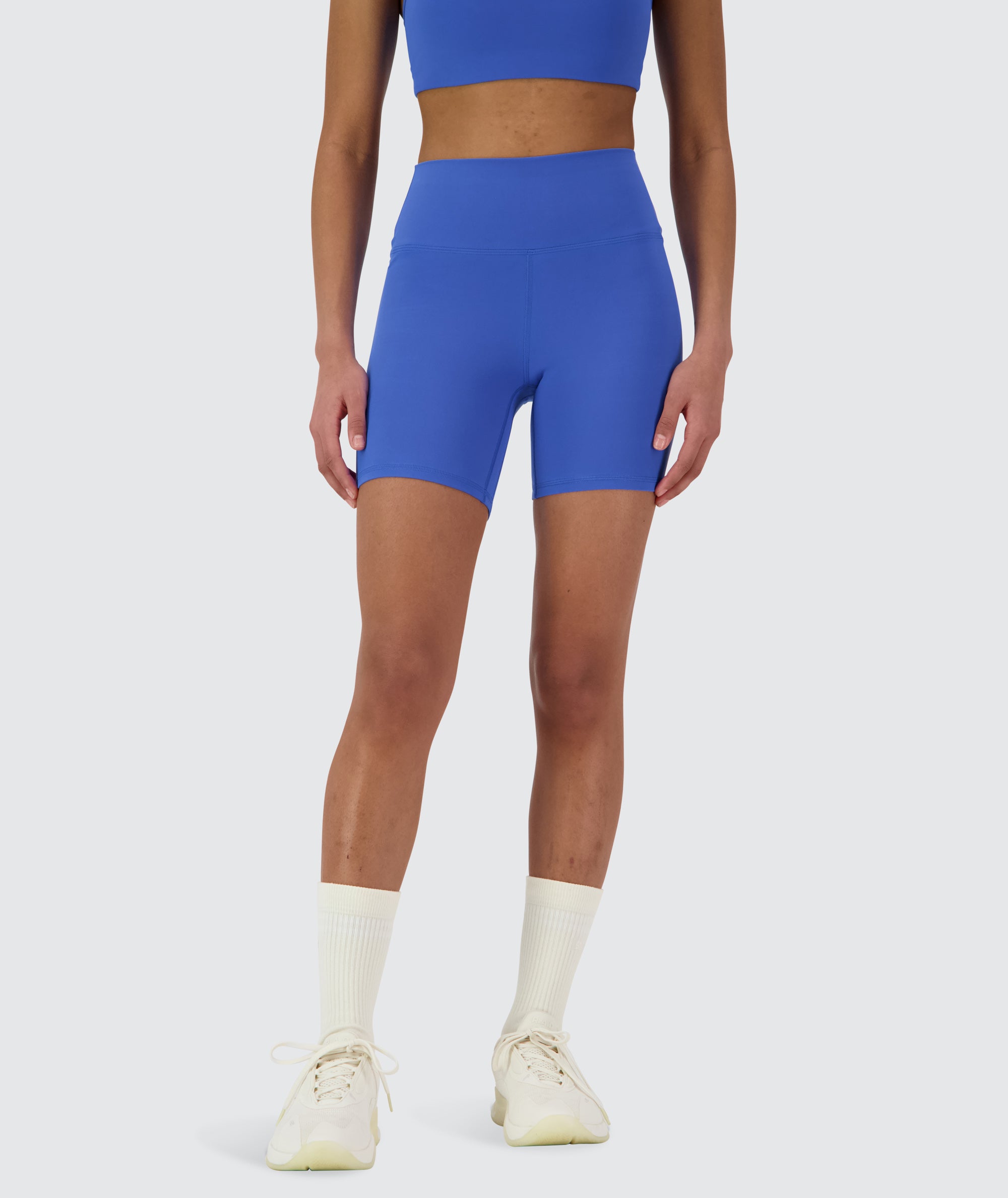 Supersoft shorts 15cm for women, Model 167 cm / size S #color_blue-blaze