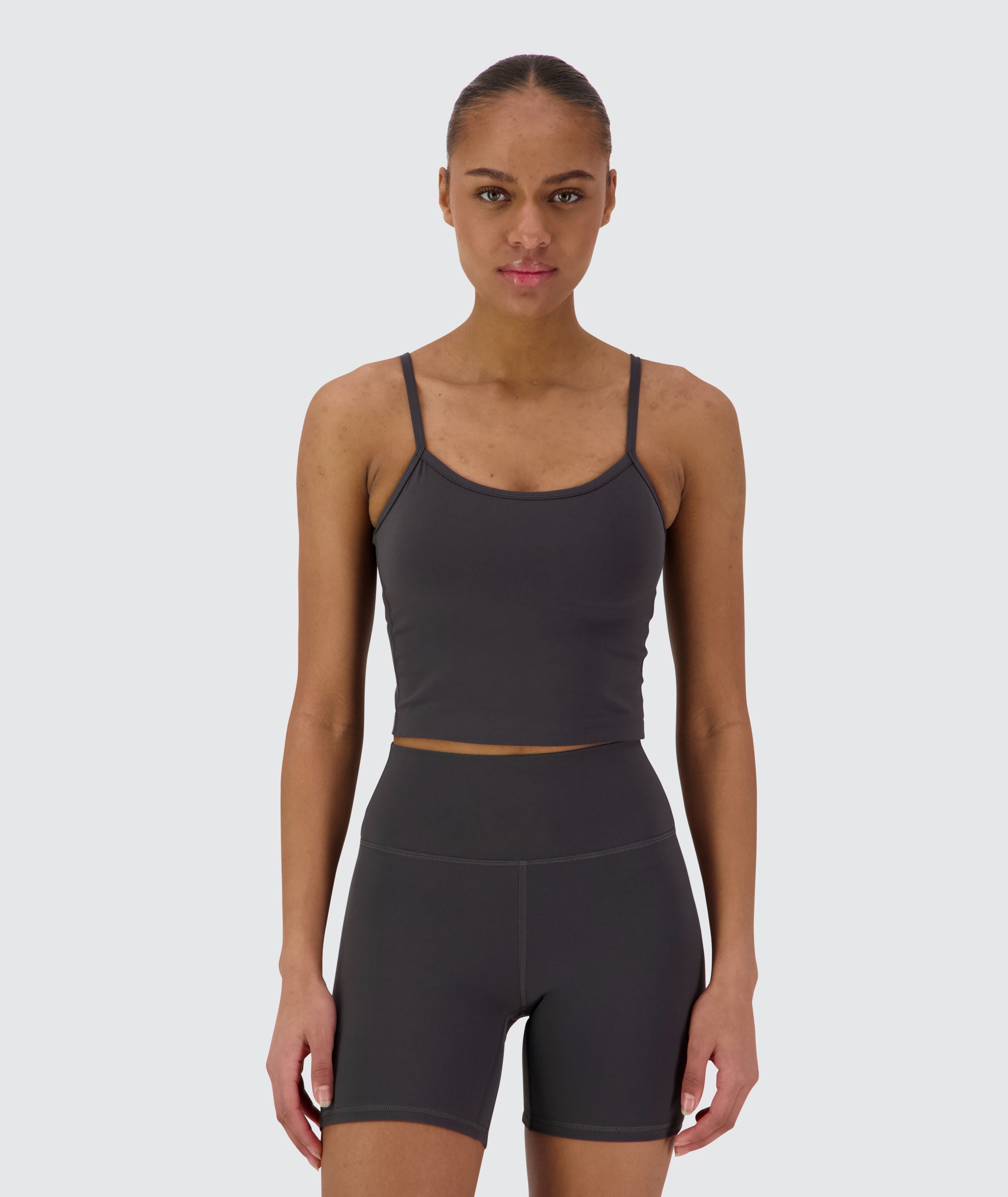 Supersoft bra top, Model 167 cm / size XS#color_gravel-grey