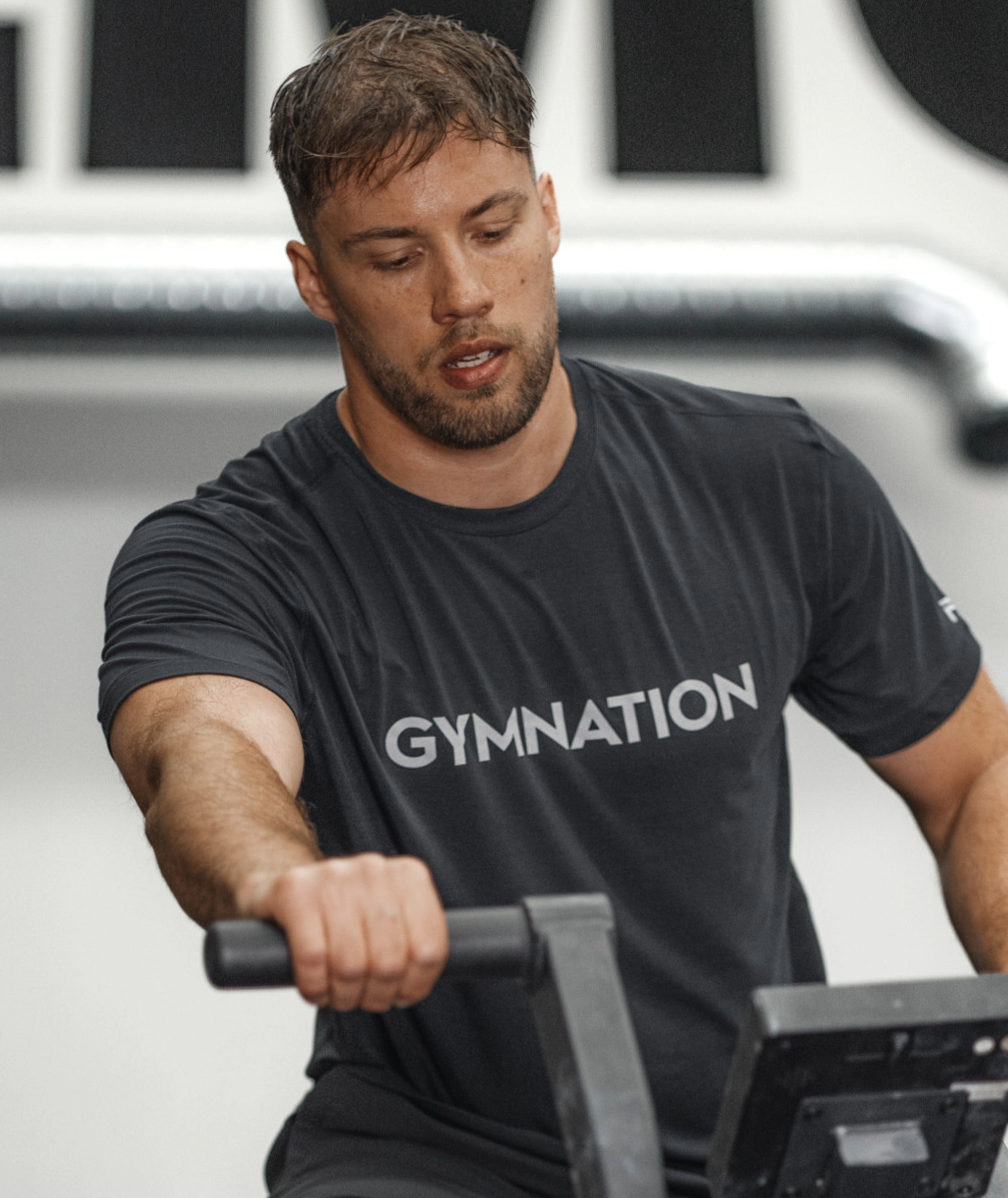 Best men's training t-shirt for crossfit#color_black