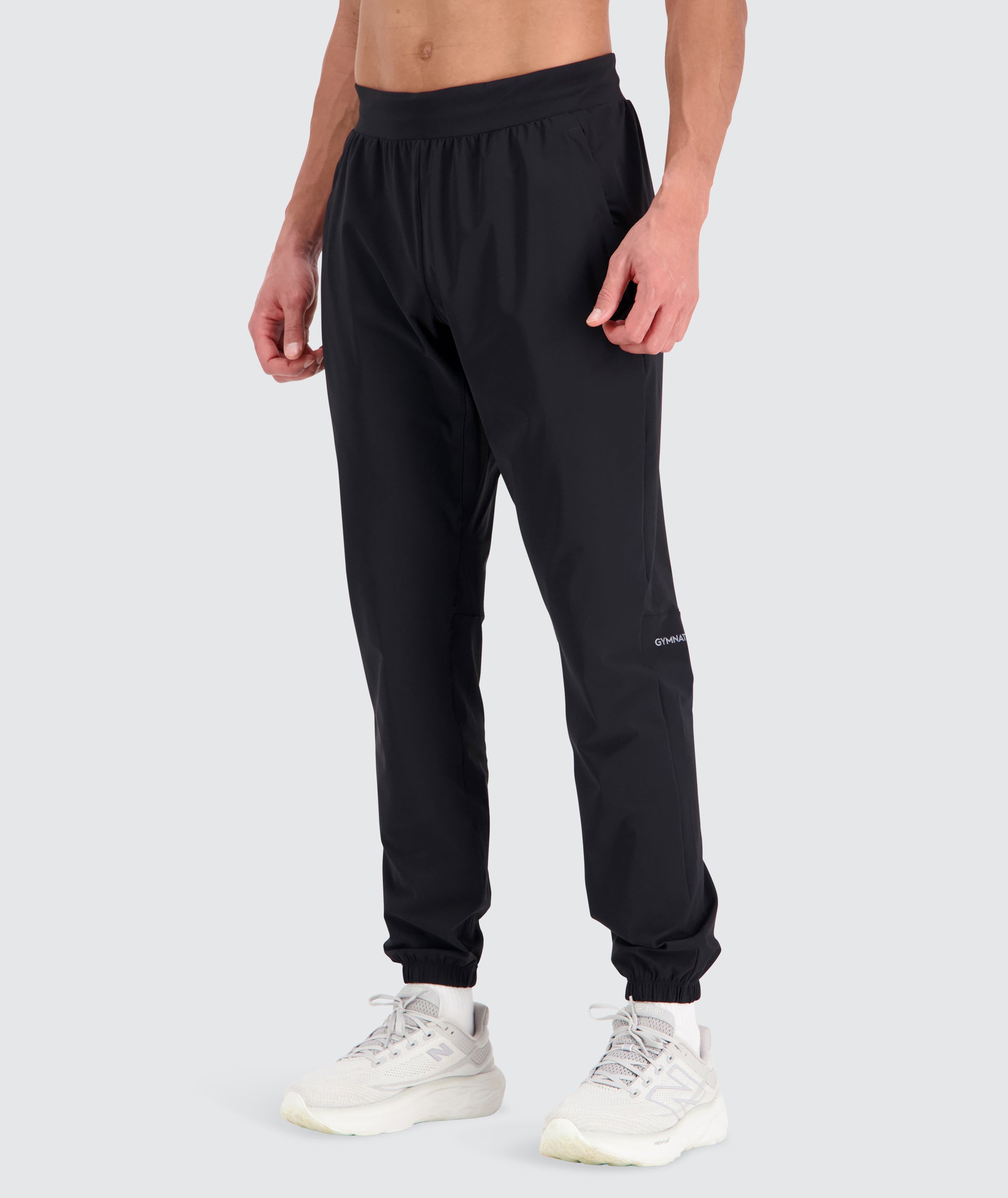 Men's performance joggers 2.0, Model 184 cm / size L in Regular,#color_black