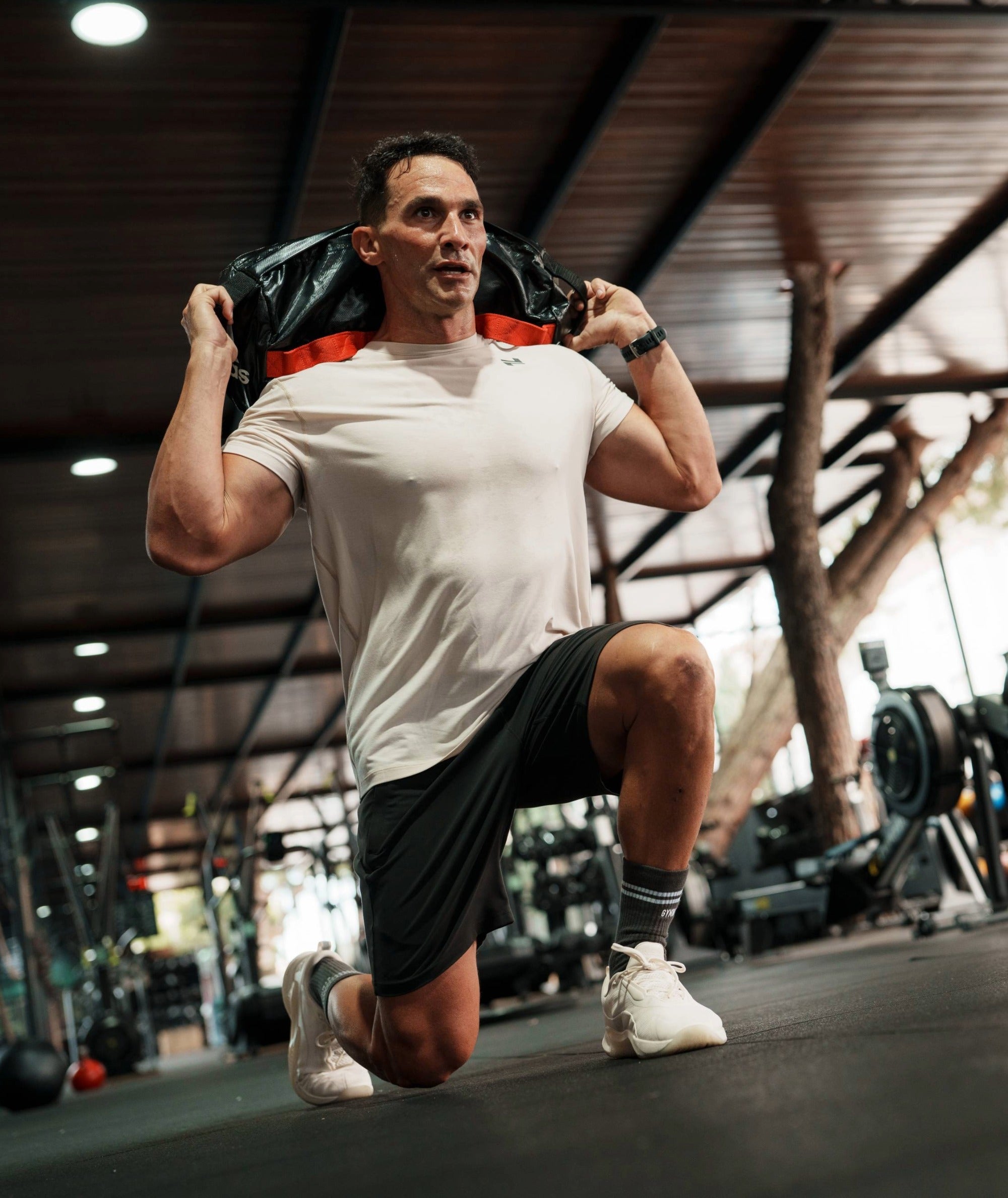 Bestseller Men's Training T-Shirt#color_oat