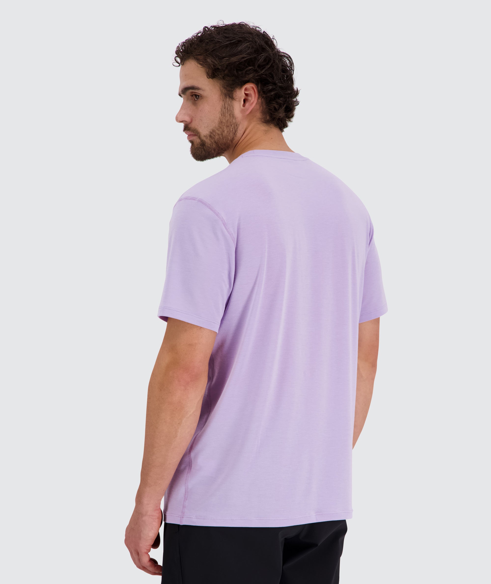Men's Training T-Shirt, Model 179 cm / size L#color_lavender