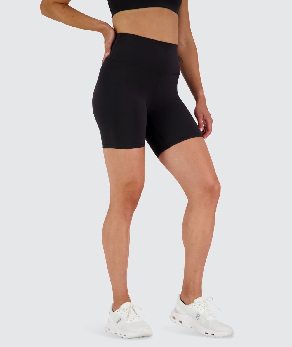 Supersoft shorts for women, Model 176 cm / size S#color_black
