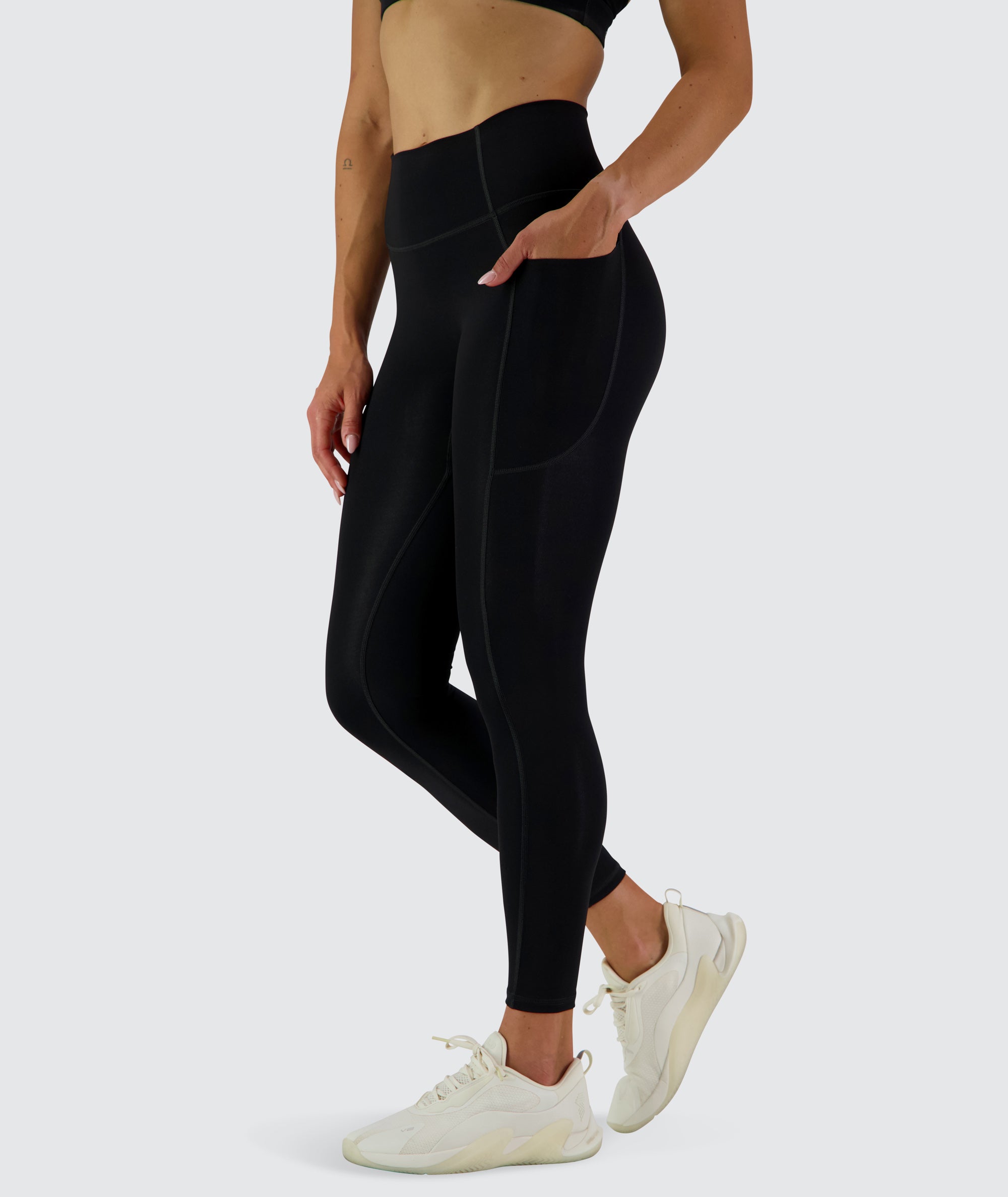 EveryForm Pocket Tights #color_Black