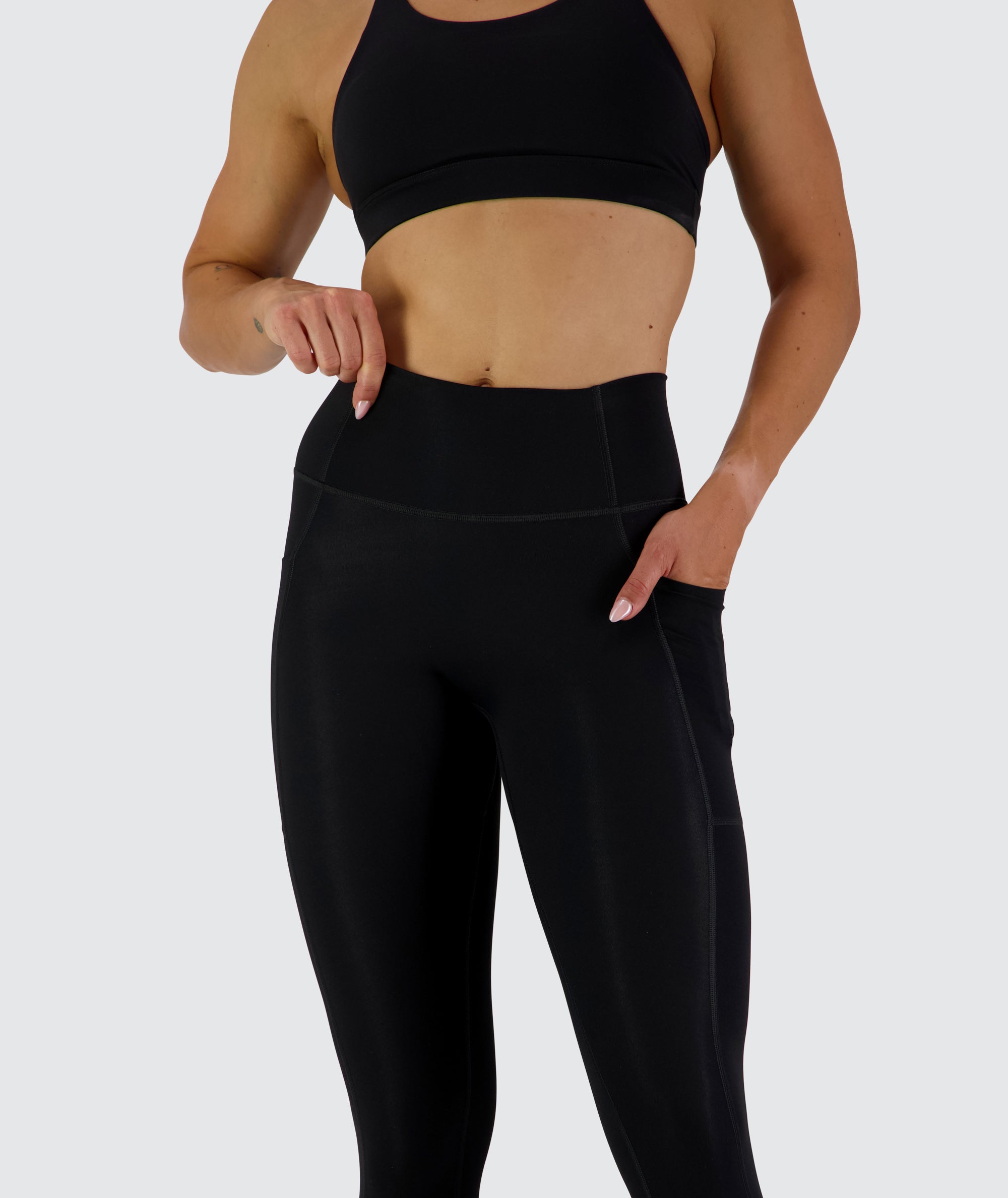 EveryForm Pocket Tights #color_Black