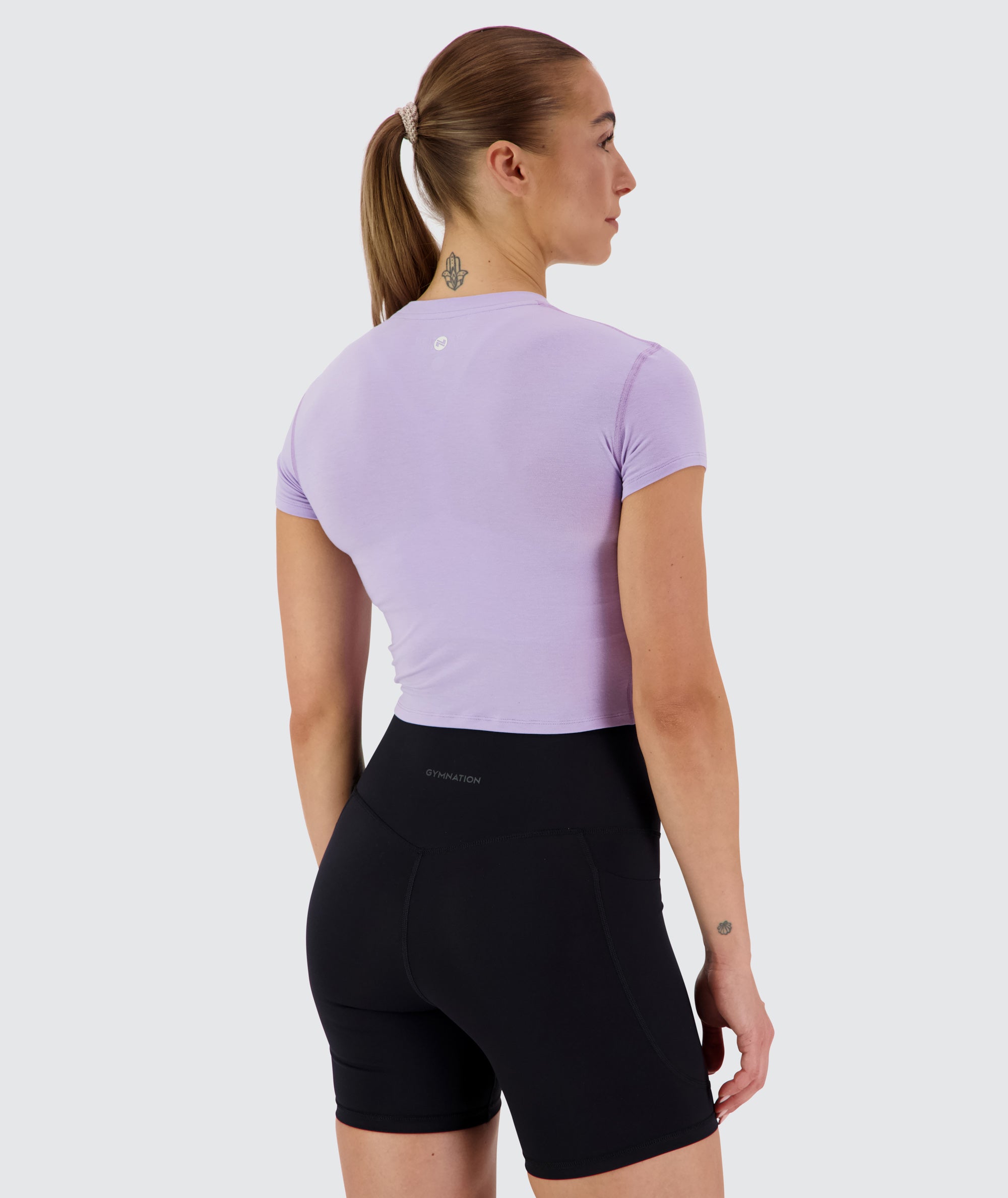 Women's Cropped Short Sleeve Lavender, Model 176 cm / size S#color_lavender