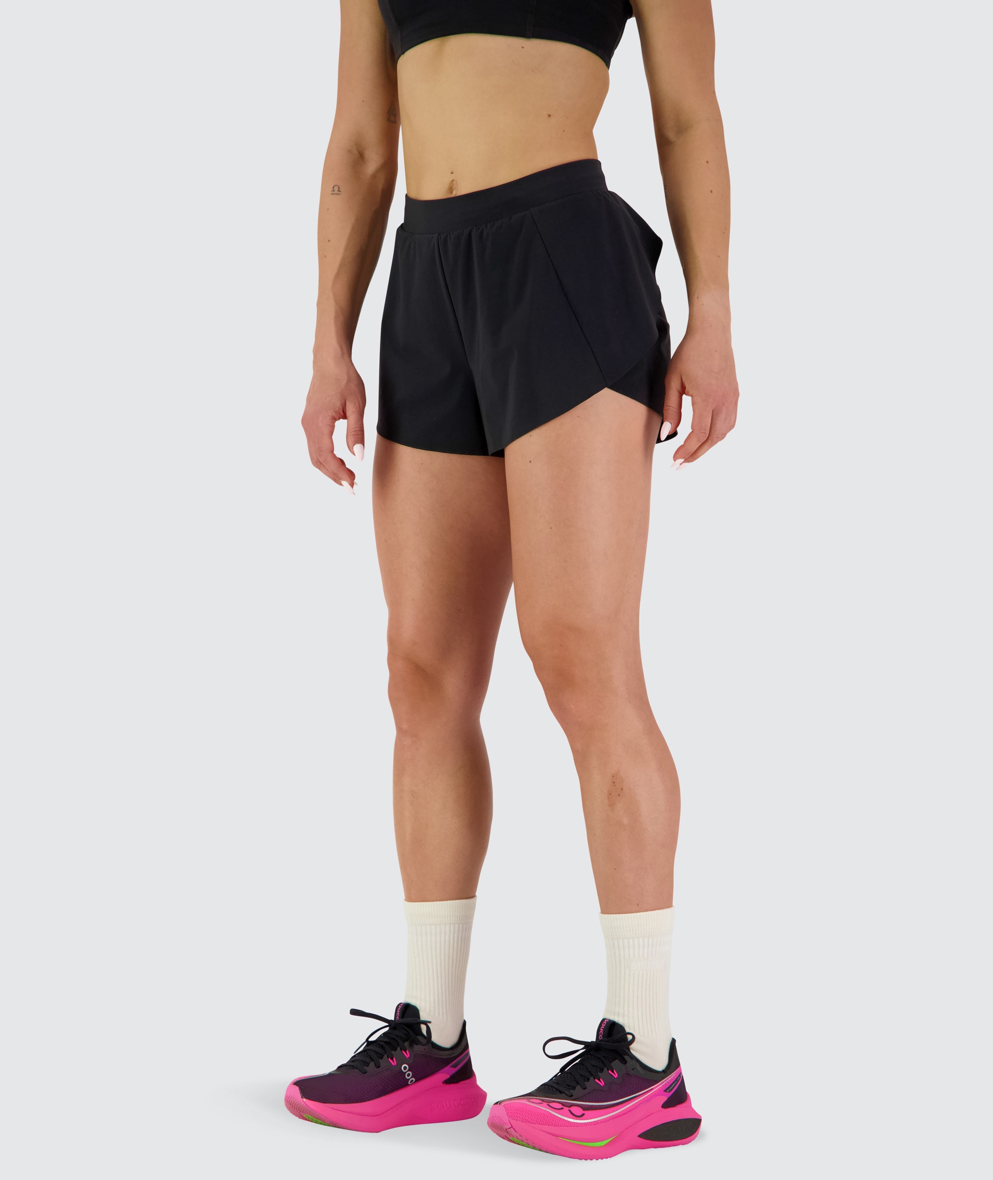 Women's Hybrid Elite Shorts #color_black