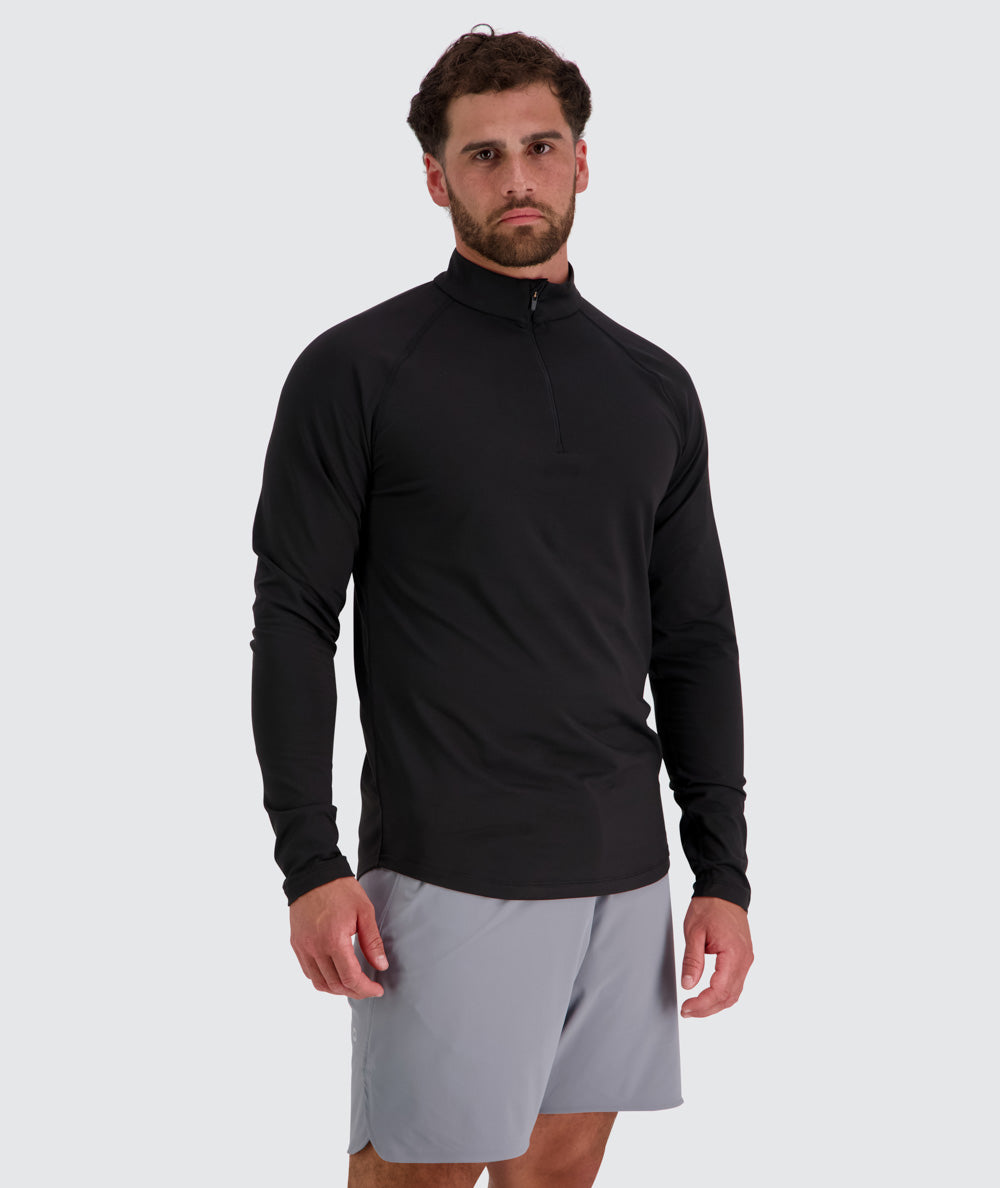 Men's light and sporty half-zip, Model 179 cm / size M#color_black
