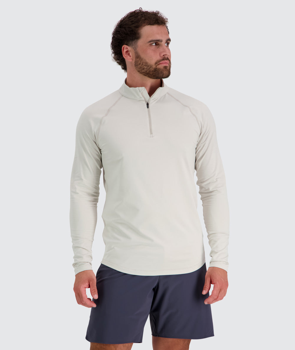 Men's light and sporty half-zip, Model 179 cm / size M#color_fog