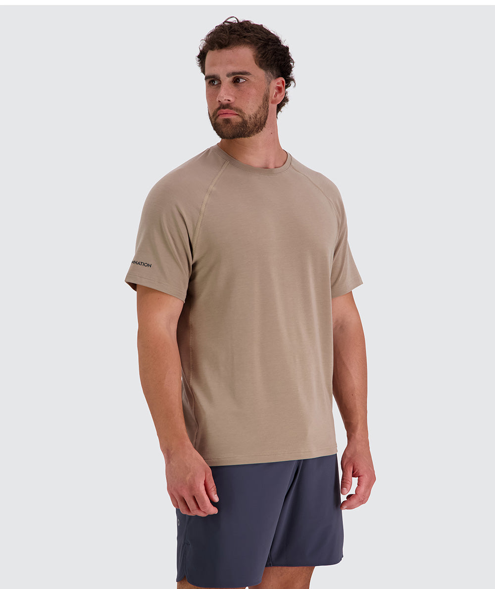 Super comfortable shirt for training, Model 179cm / size L#color_sand